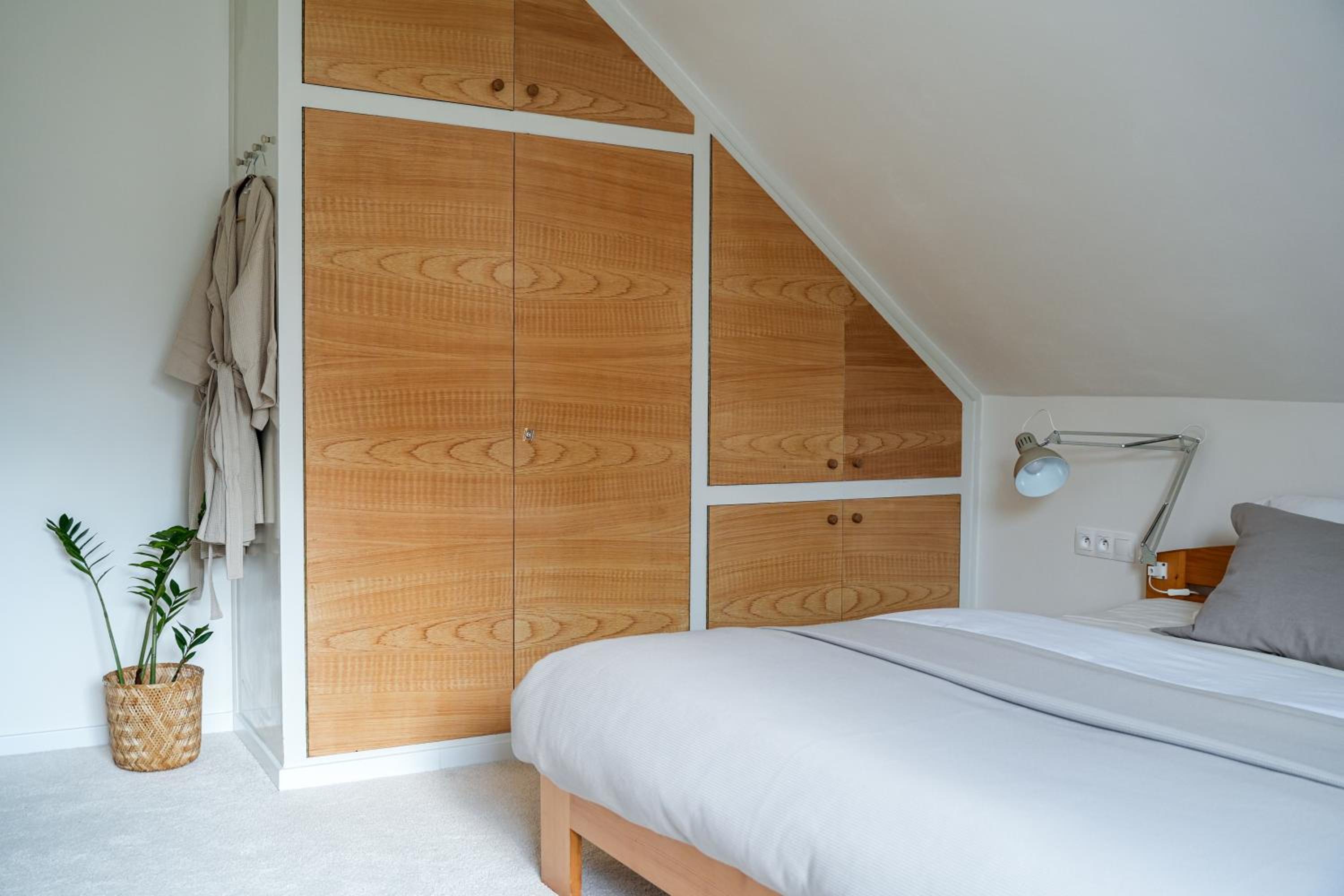 Celý apartmán v rodinném domě s vanou a krbem
