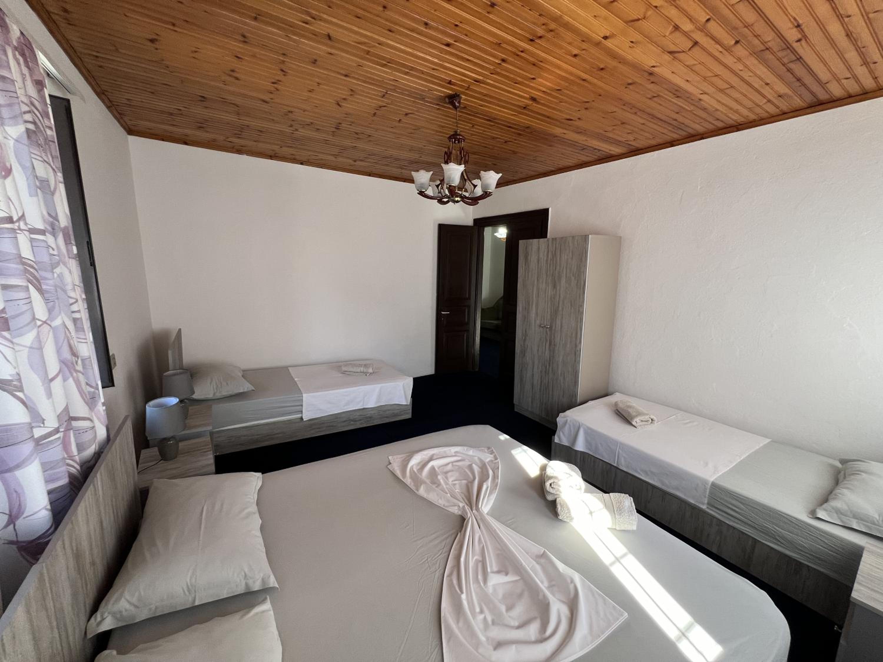 oneTwoSleep GuestHouse