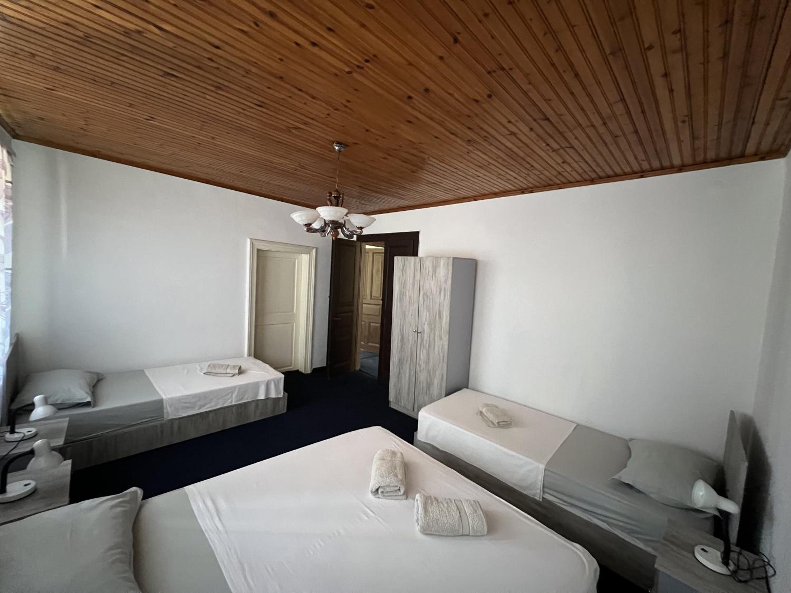 oneTwoSleep GuestHouse