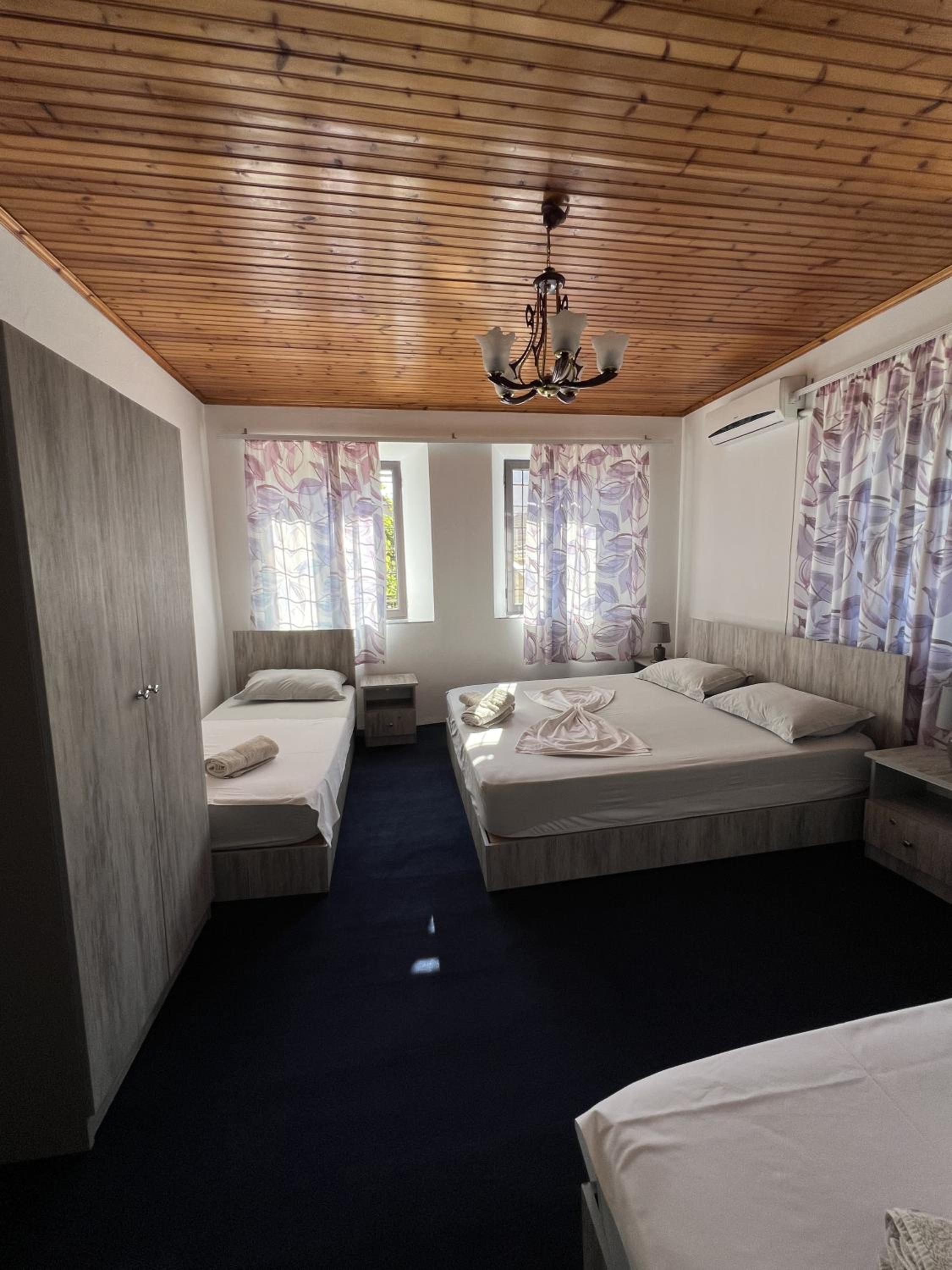oneTwoSleep GuestHouse