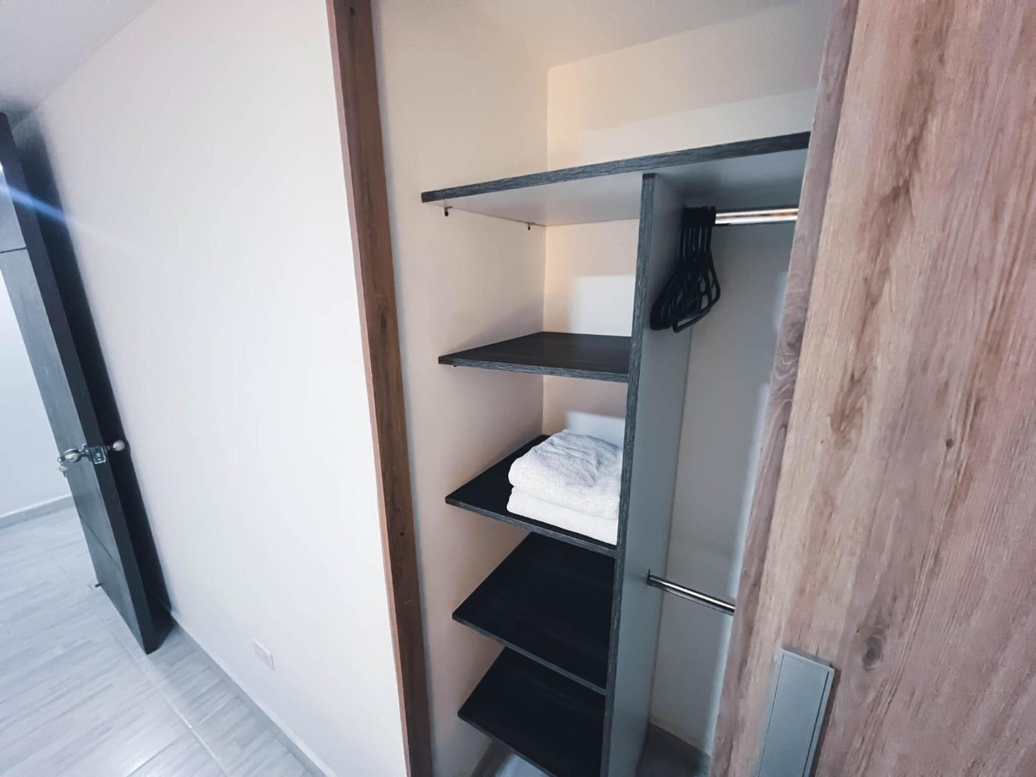 Comodo y amplio apartamento en Laureles
