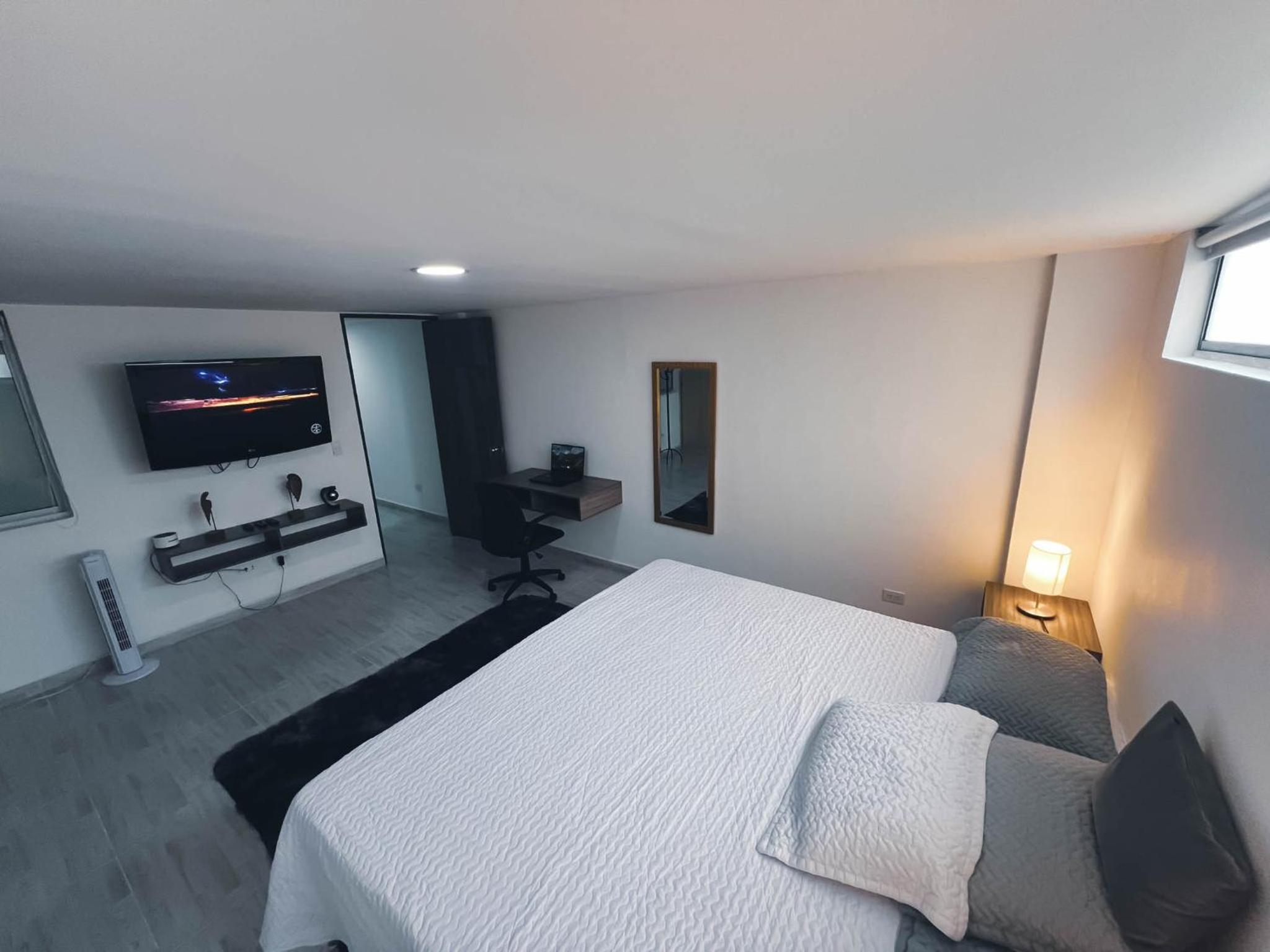 Comodo y amplio apartamento en Laureles