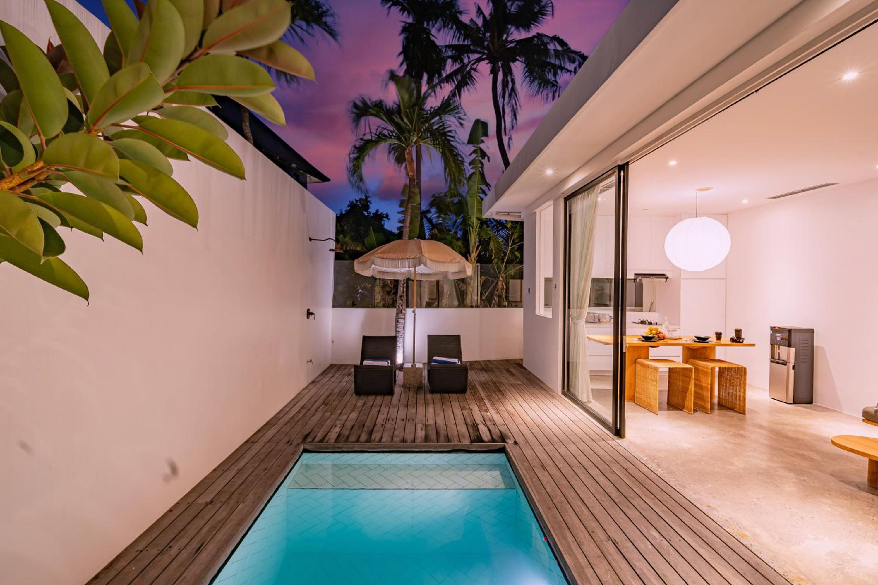 Private 1BR Pool Villa in Canggu, Closable Livingroom, 5mins Ride to Atlas Beach Club view 4