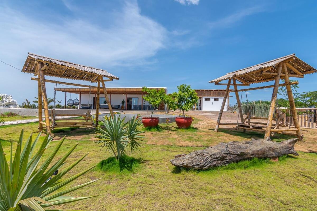 New Espectacular Villa Cabana en la playa
