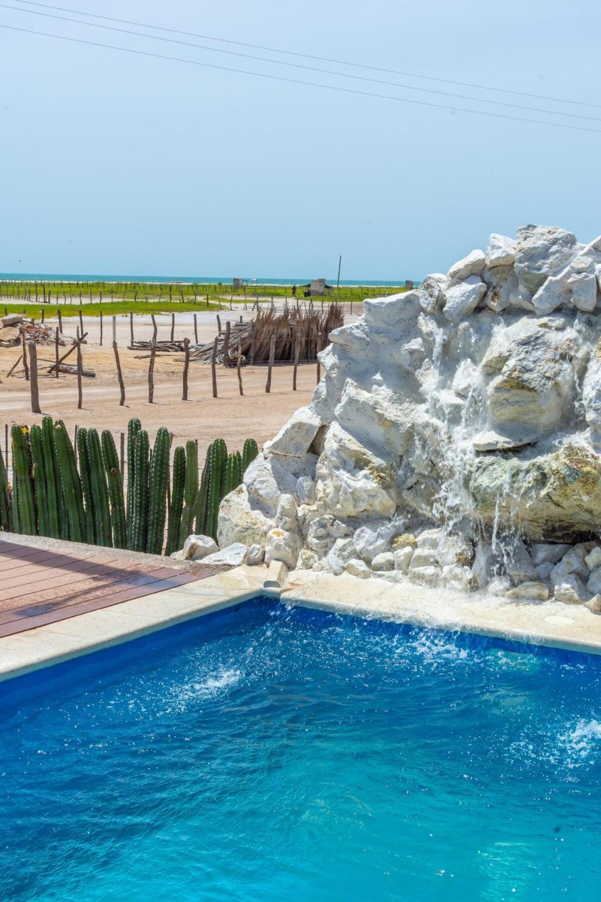New Espectacular Villa Cabana en la playa