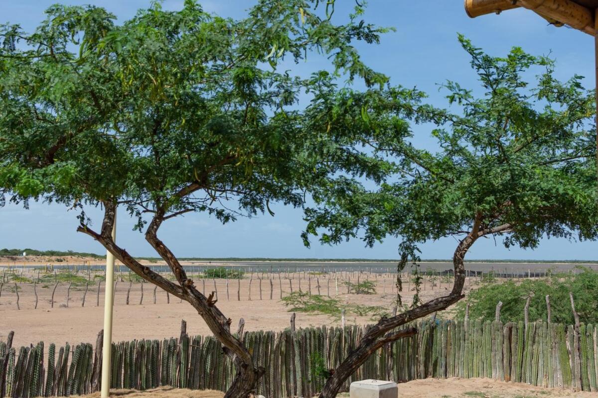New Espectacular Villa Cabana en la playa