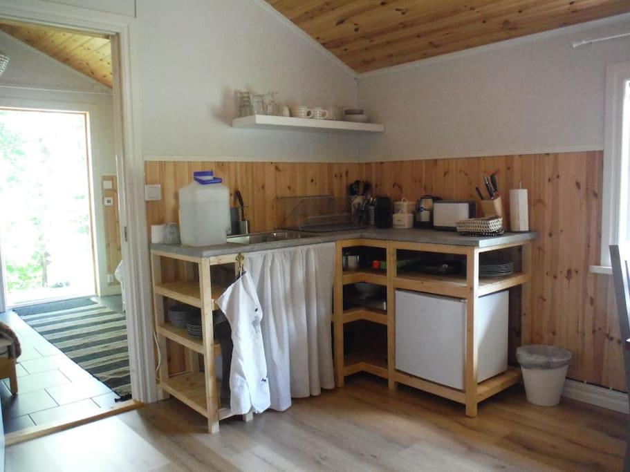Cozy Cabin at The Freedom Center