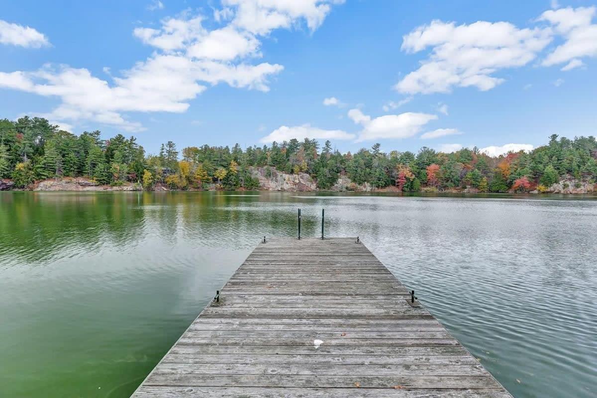 Badger's Sett - Estate on point with hot tub