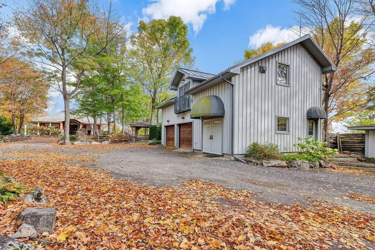 Badger's Sett - Estate on point with hot tub