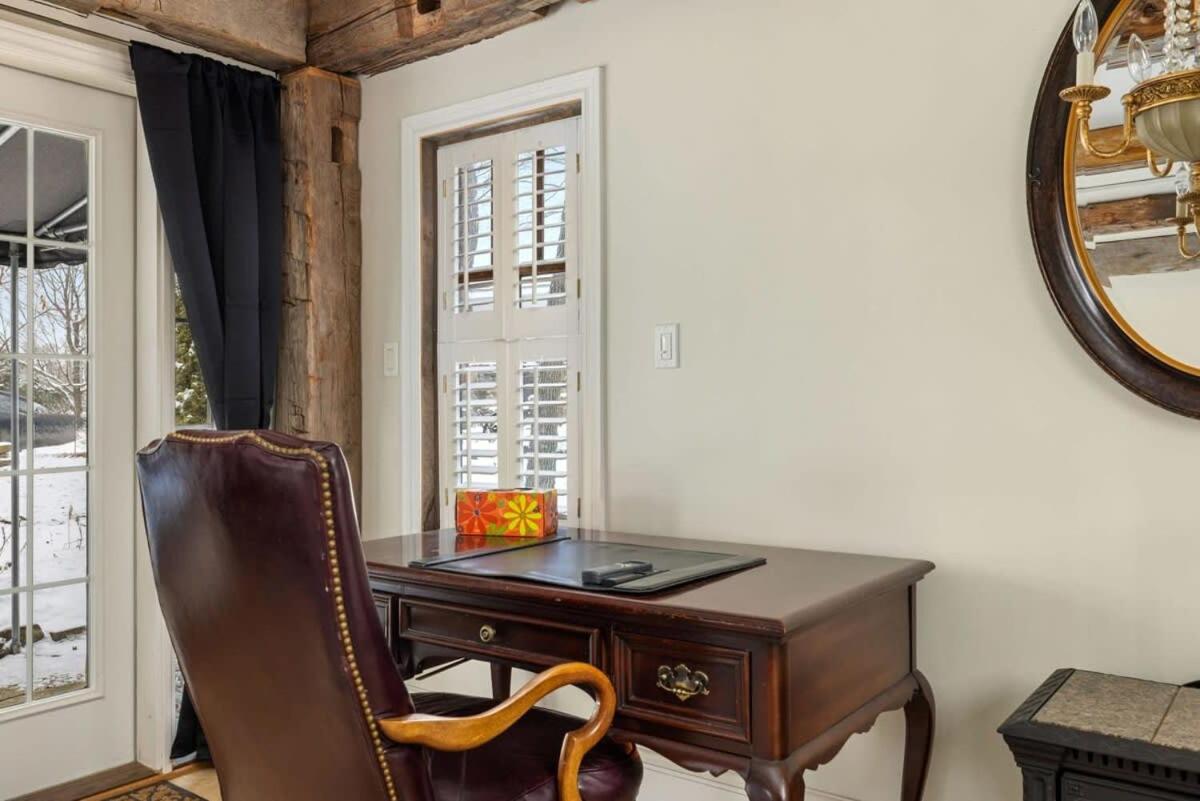 Badger's Sett - Estate on point with hot tub