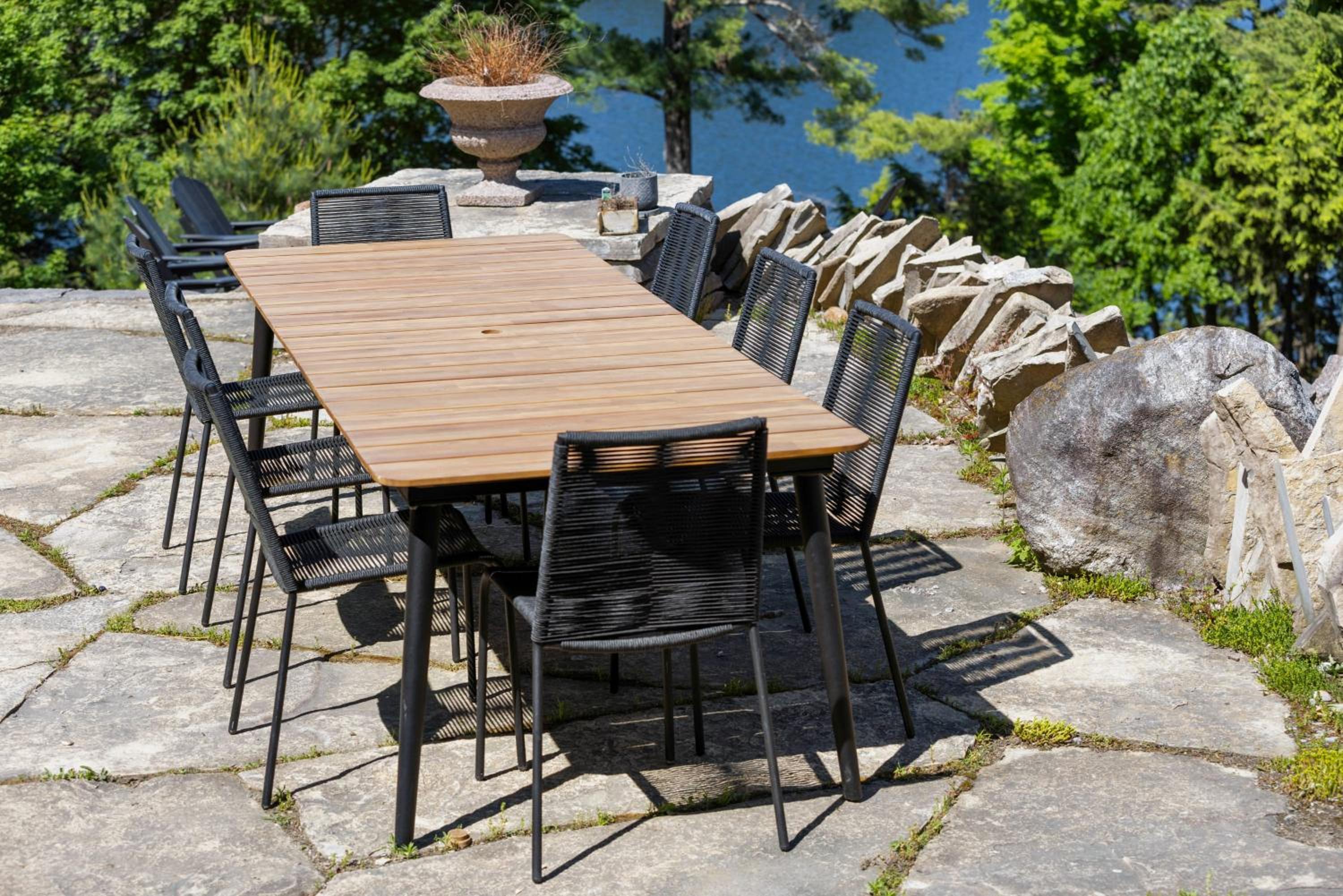 Badger's Sett - Estate on point with hot tub