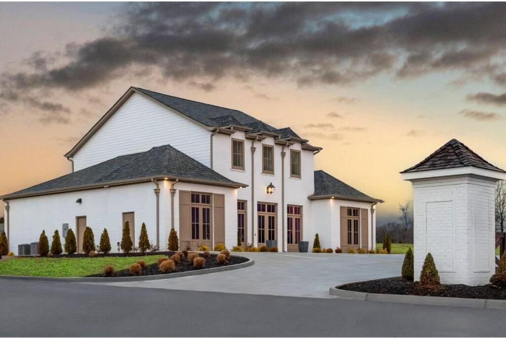 Hotel The Restful Refuge - Image 1