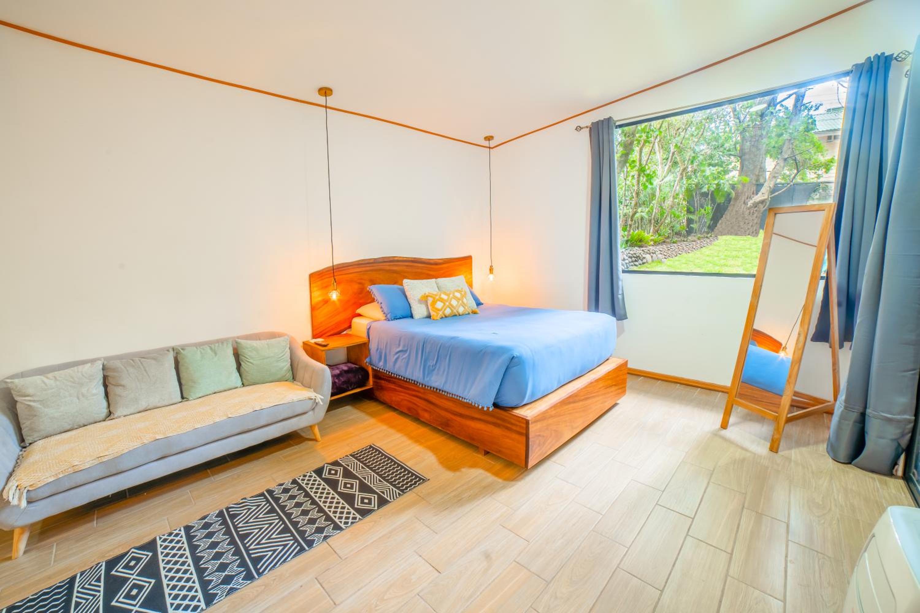 Bromelia Studio