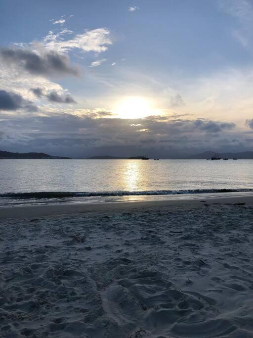 Seja bem-vindo ao seu refúgio à beira-mar!