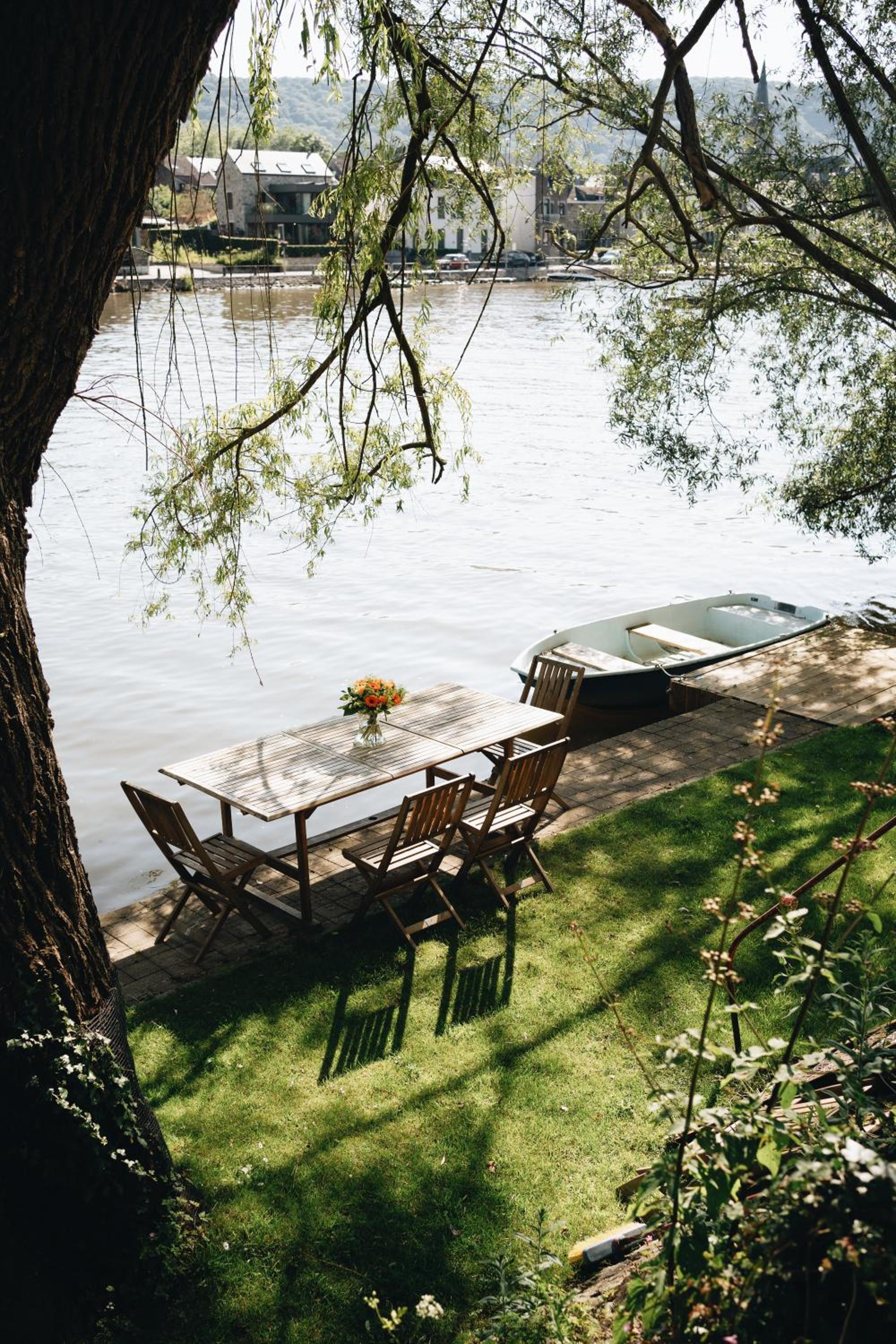 Pieds dans l'eau Private Wellness Bordure de Meuse