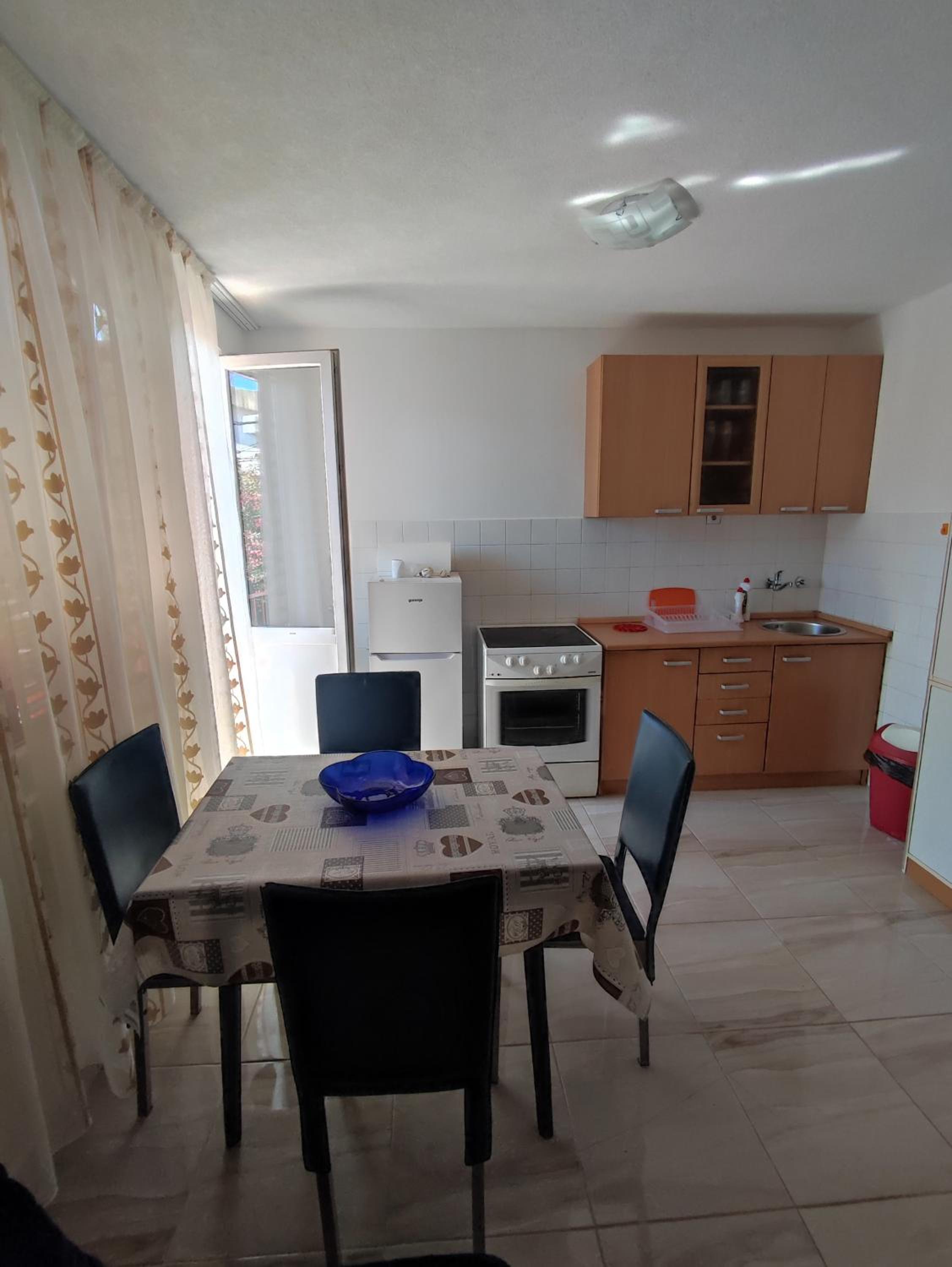 Apartman Sutomore photo 2