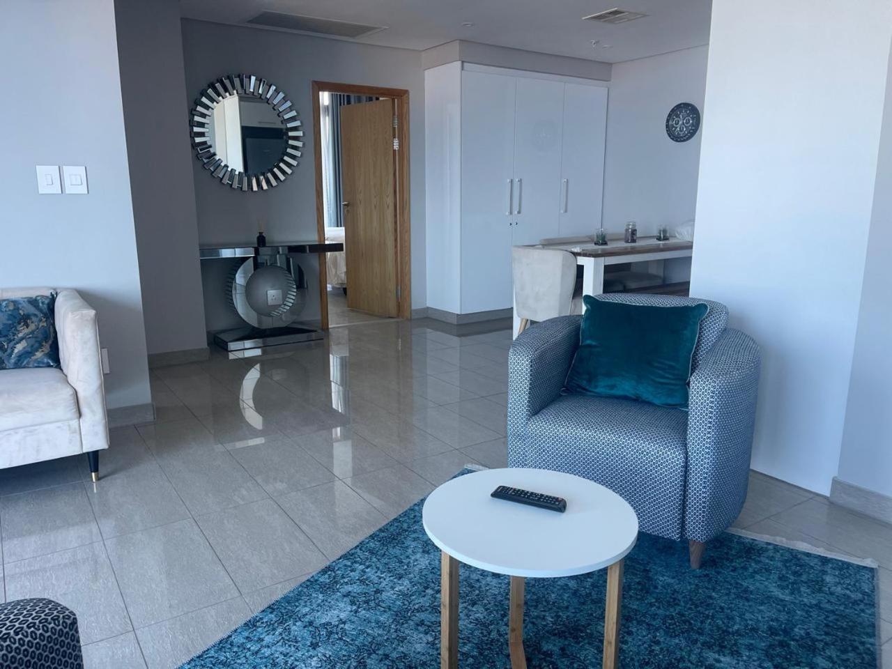 The Pearls of Umhlanga - Ocean View Apartment Elegant 2 Bedroom view 3