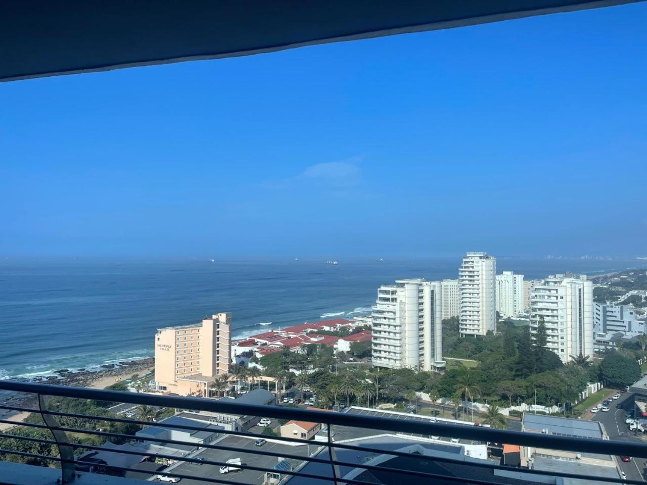 The Pearls of Umhlanga - Ocean View Apartment Elegant 2 Bedroom view 2