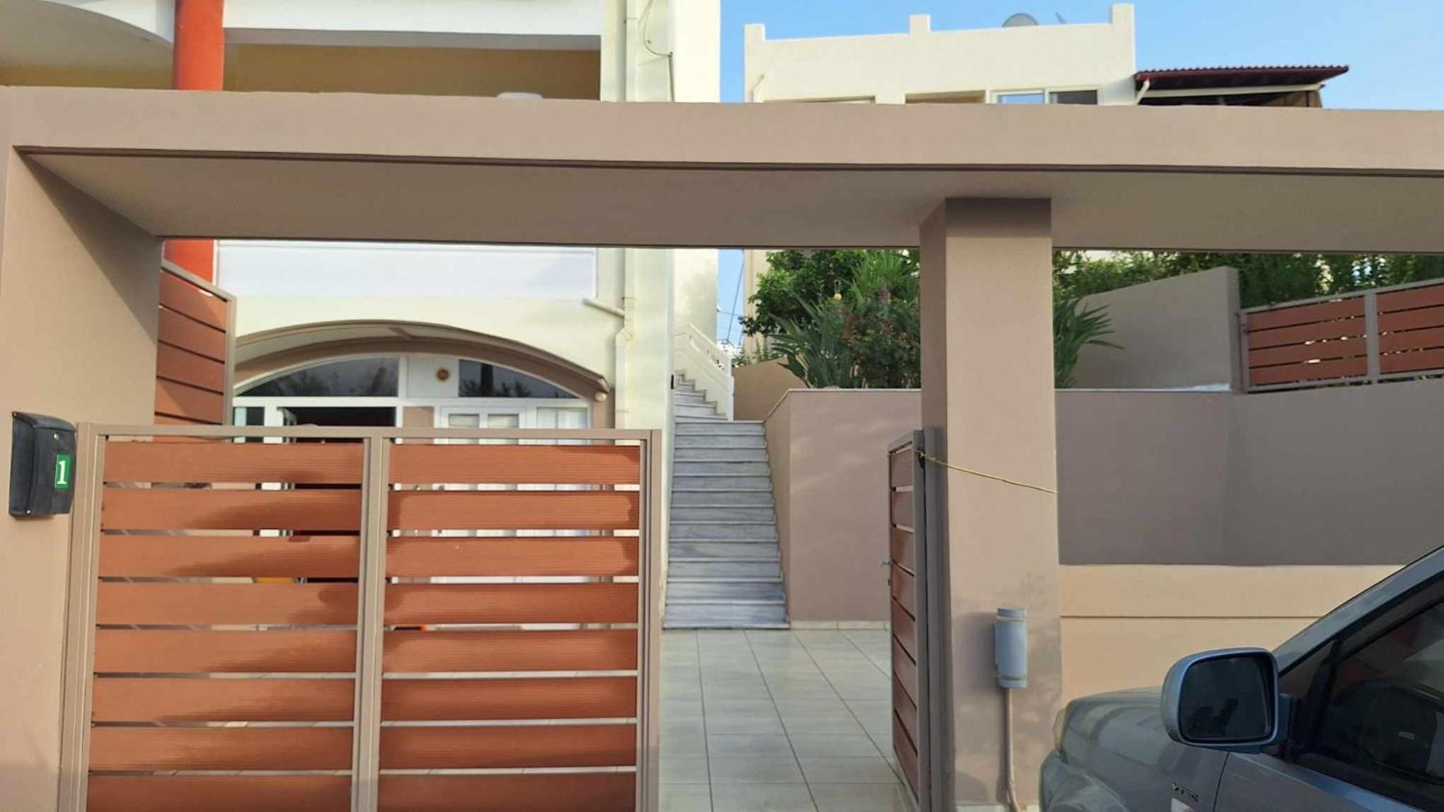 Suva Apartments Chania view 2