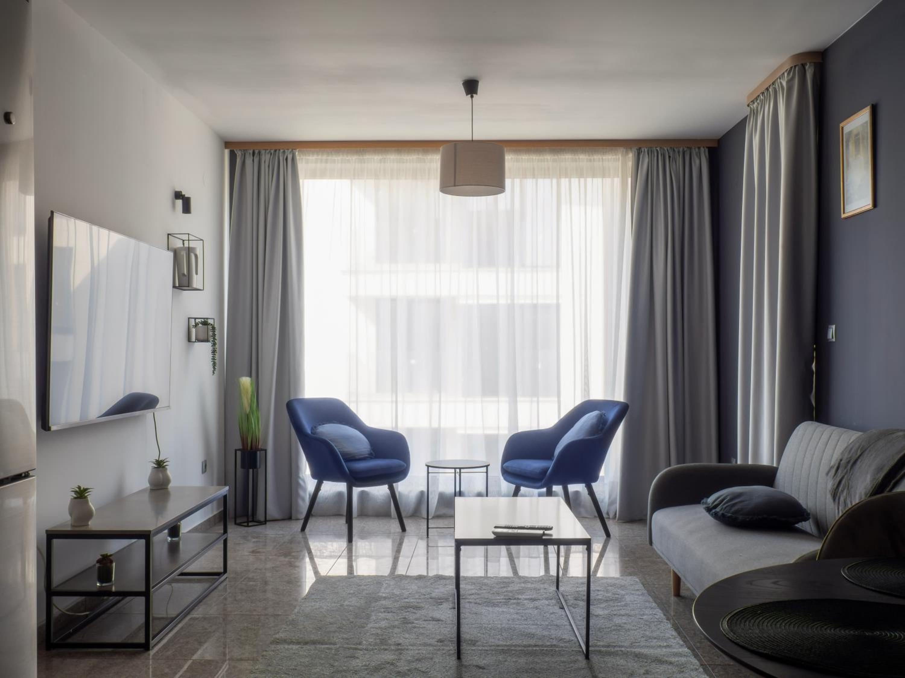 Vertigo 2 Modern 2-Bedroom Apartment with Parking & Vitosha View