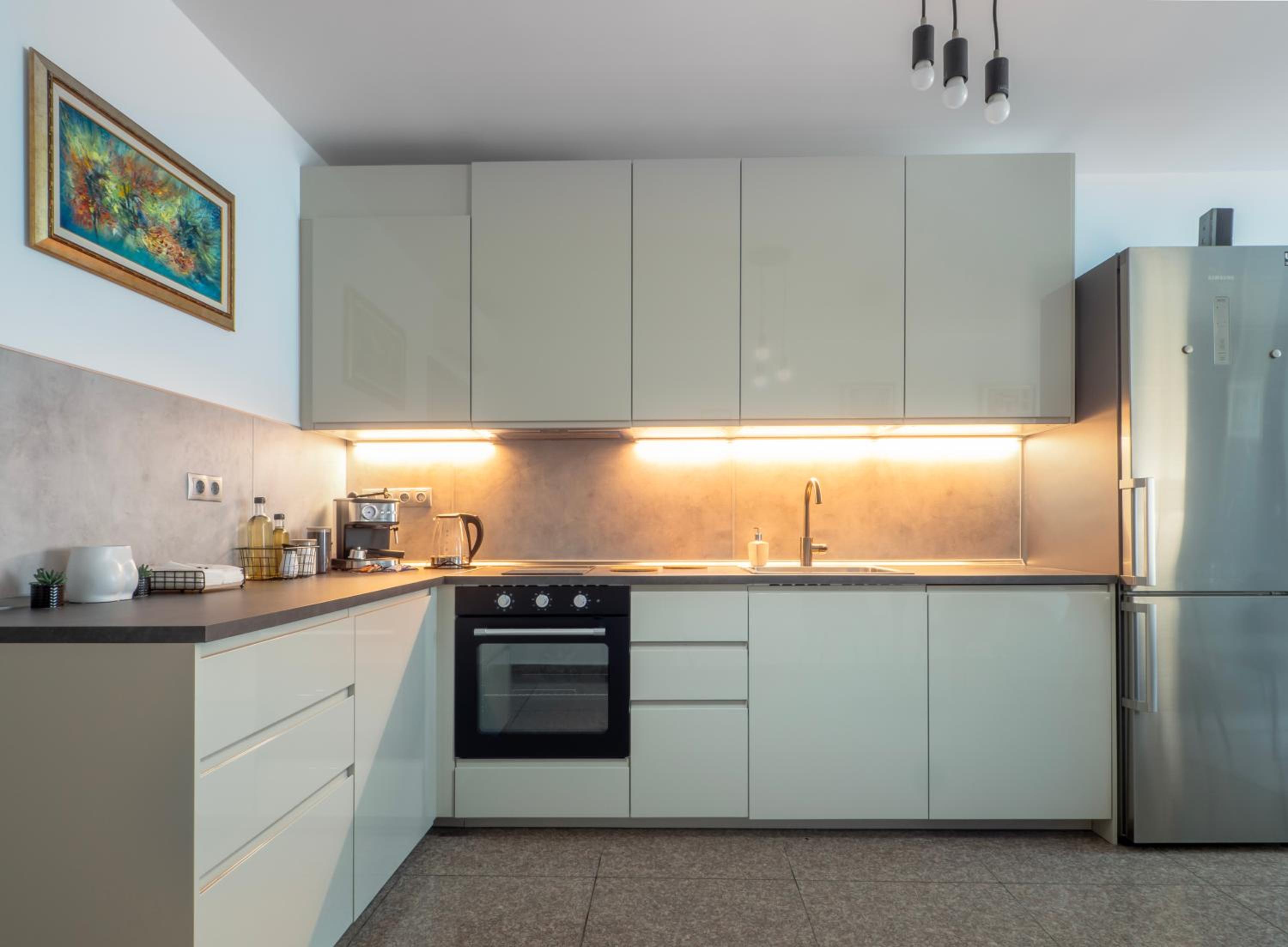 Vertigo 2 Modern 2-Bedroom Apartment with Parking & Vitosha View