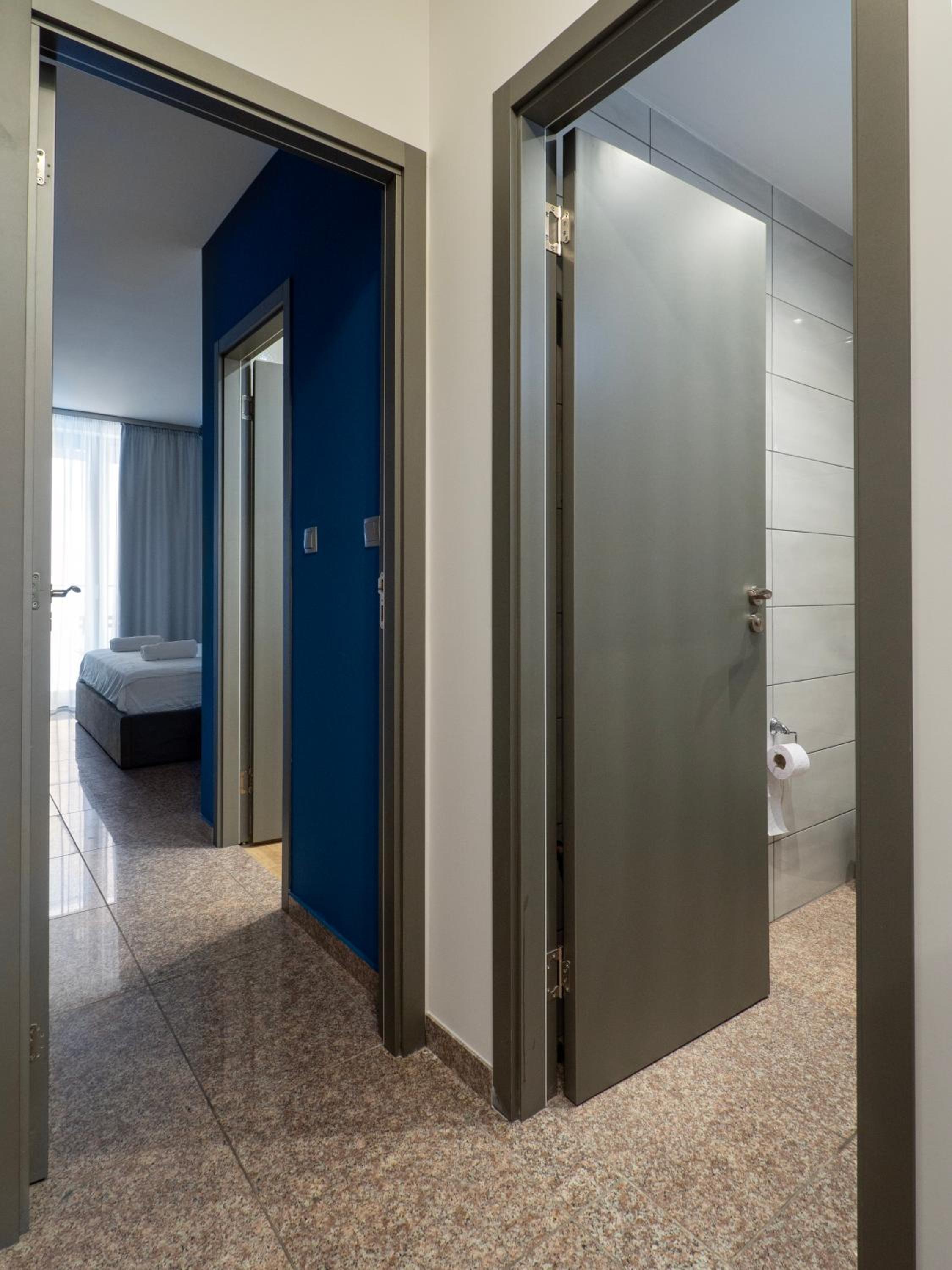 Vertigo 2 Modern 2-Bedroom Apartment with Parking & Vitosha View