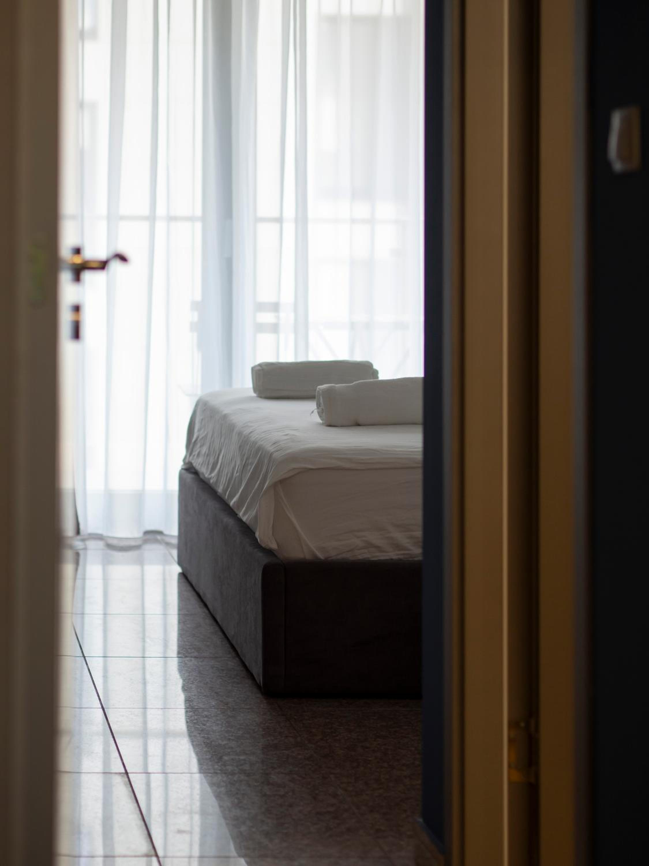 Vertigo 2 Modern 2-Bedroom Apartment with Parking & Vitosha View