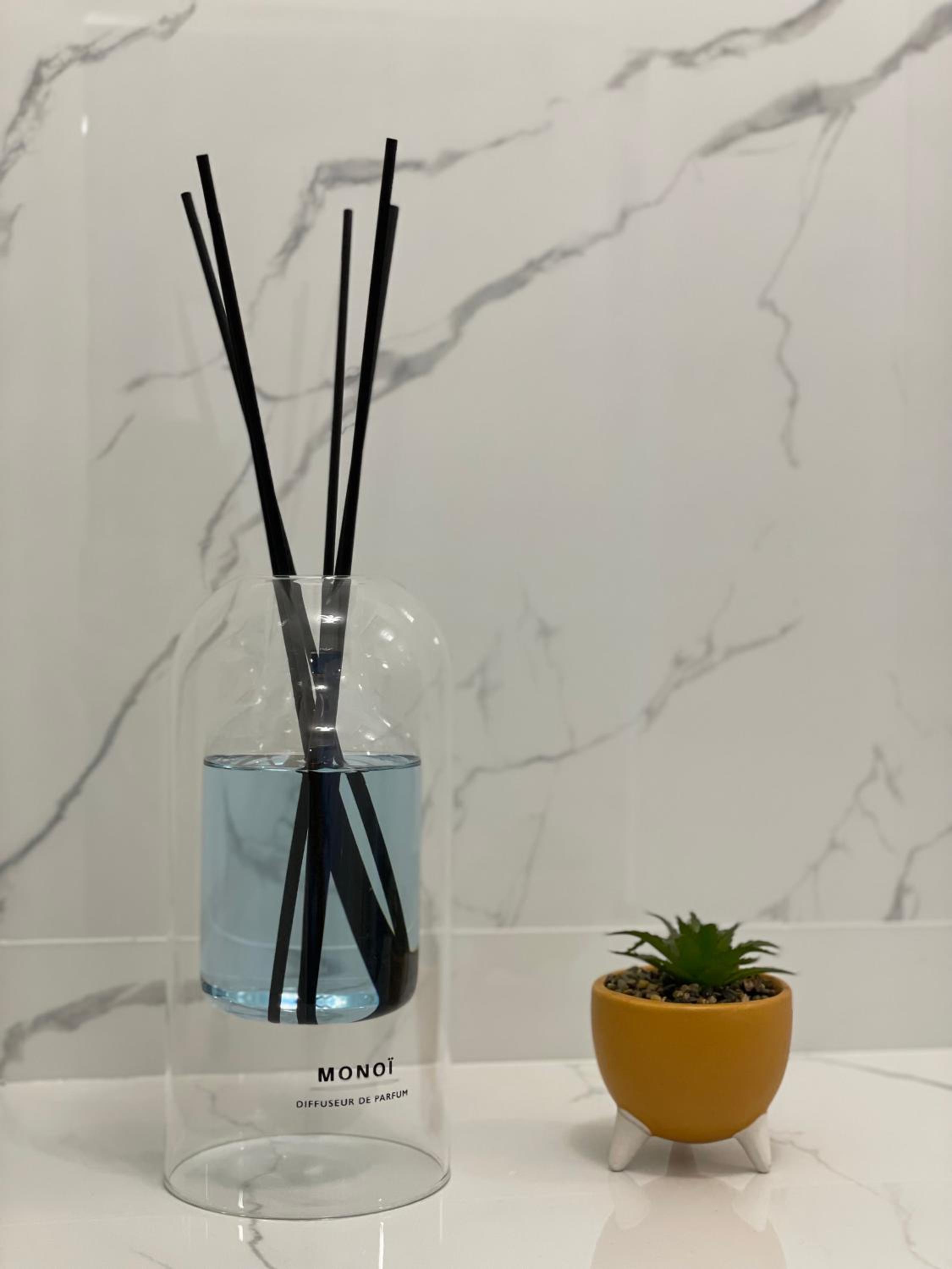 PARIS PANTIN Magnifique Appartement 4 pièces de 108m2 avec 2 PARKING intérieur - très cosy pour 1 à 12 personnes - Entièrement refait à neuf ENTIRE APARTME