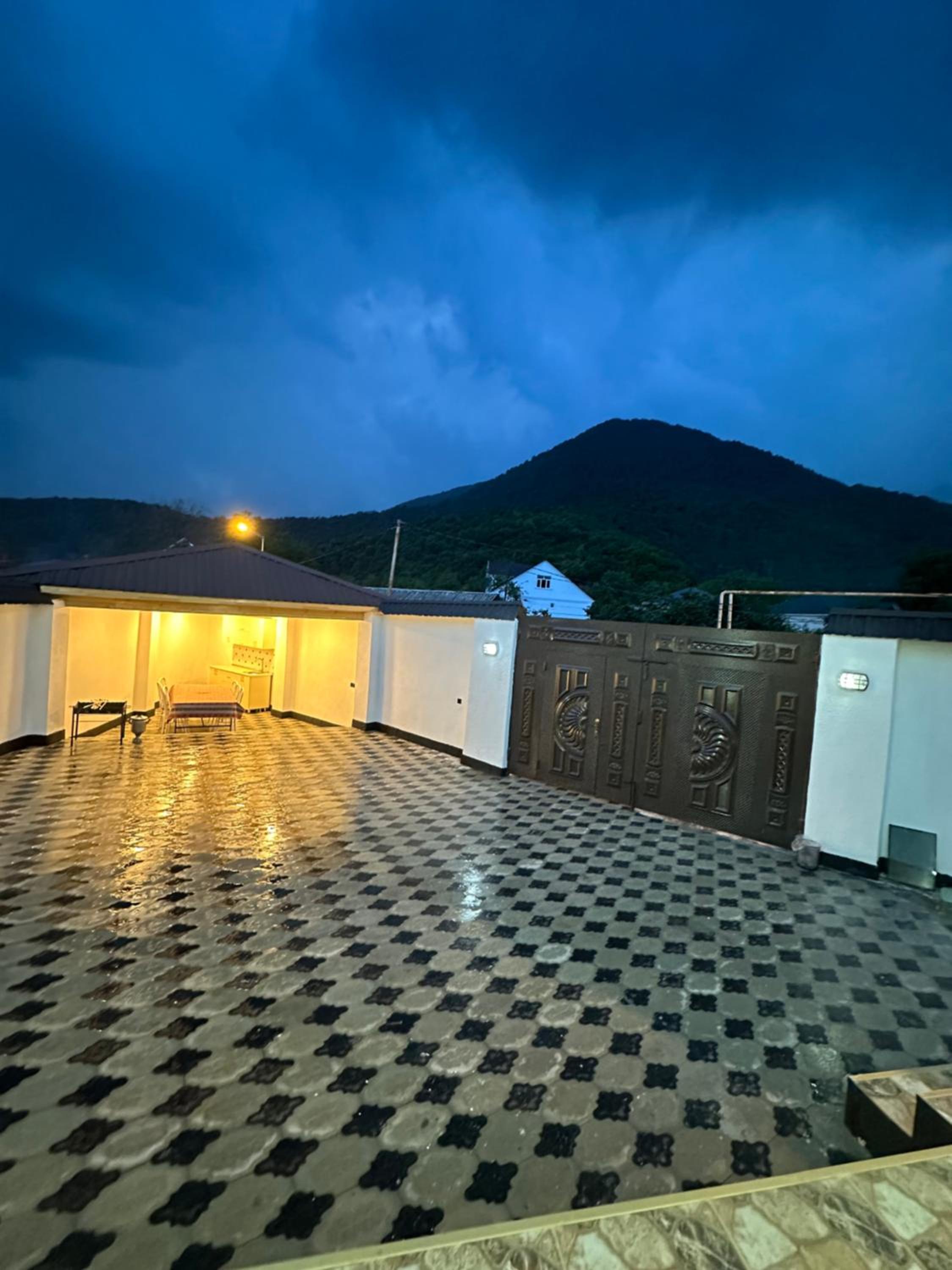 Qafqaz panarama charlet
