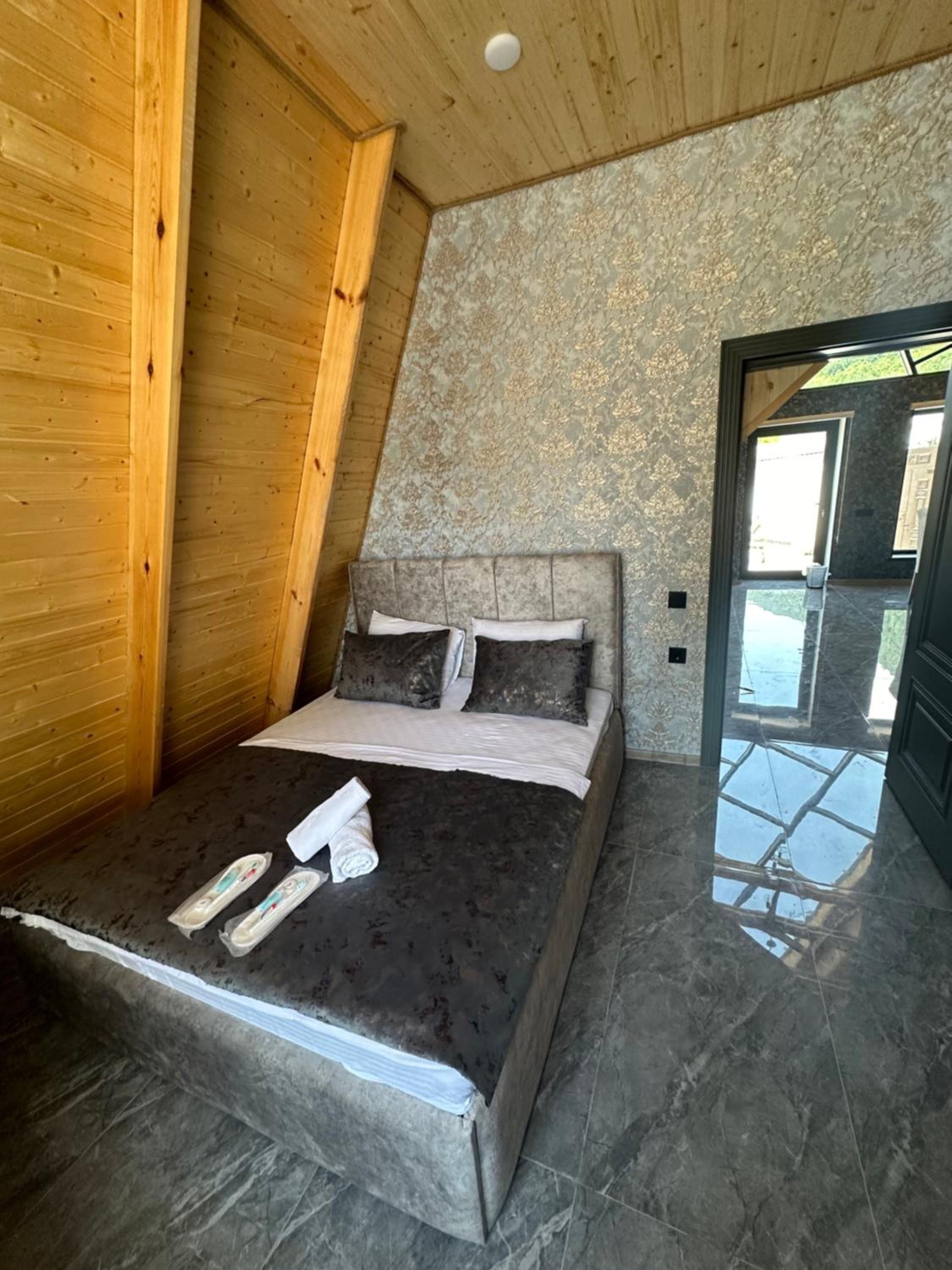 Qafqaz panarama charlet