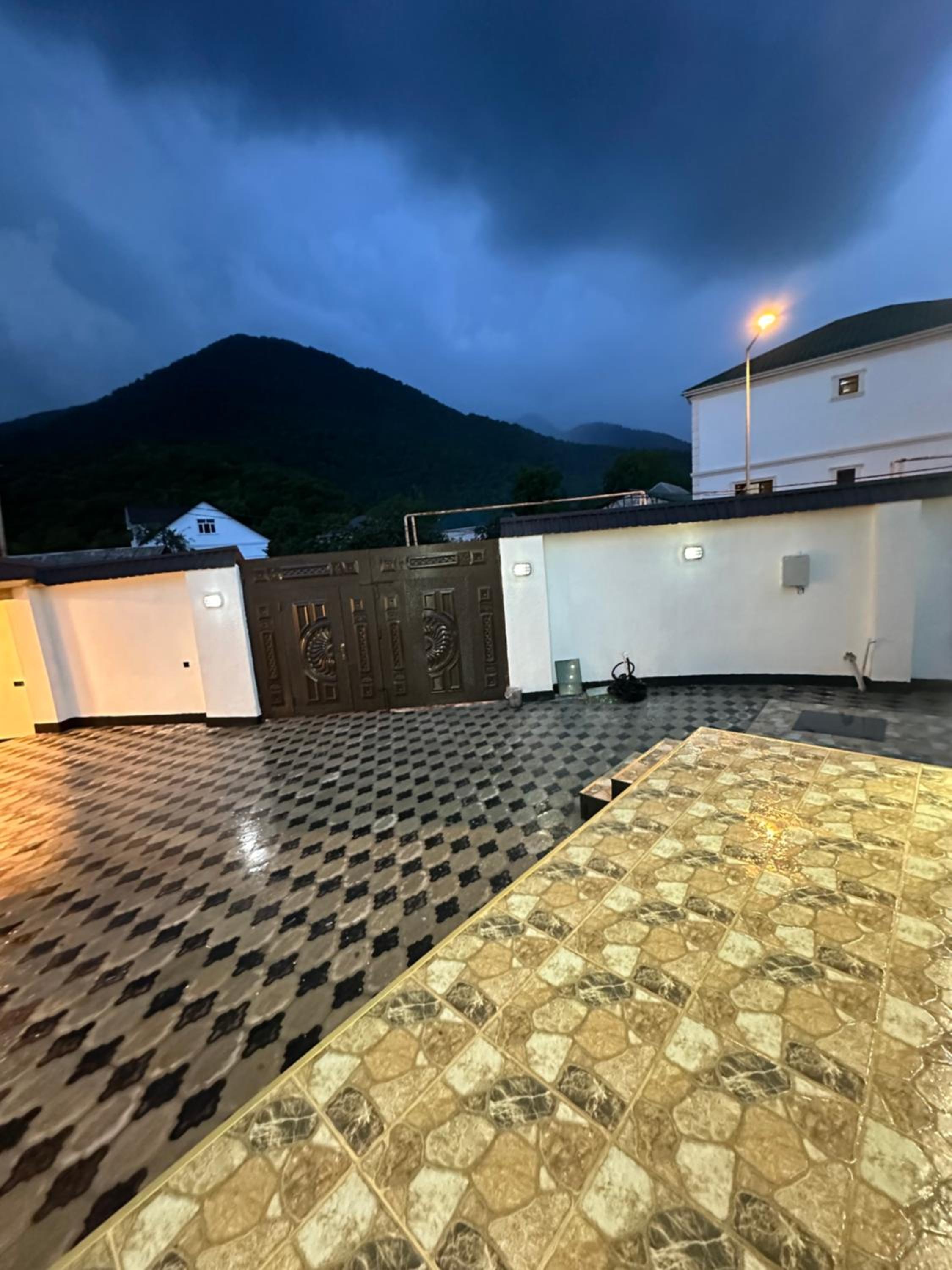 Qafqaz panarama charlet