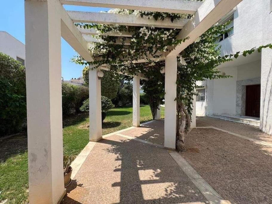 Luxurious villa with pool and beach access view 5