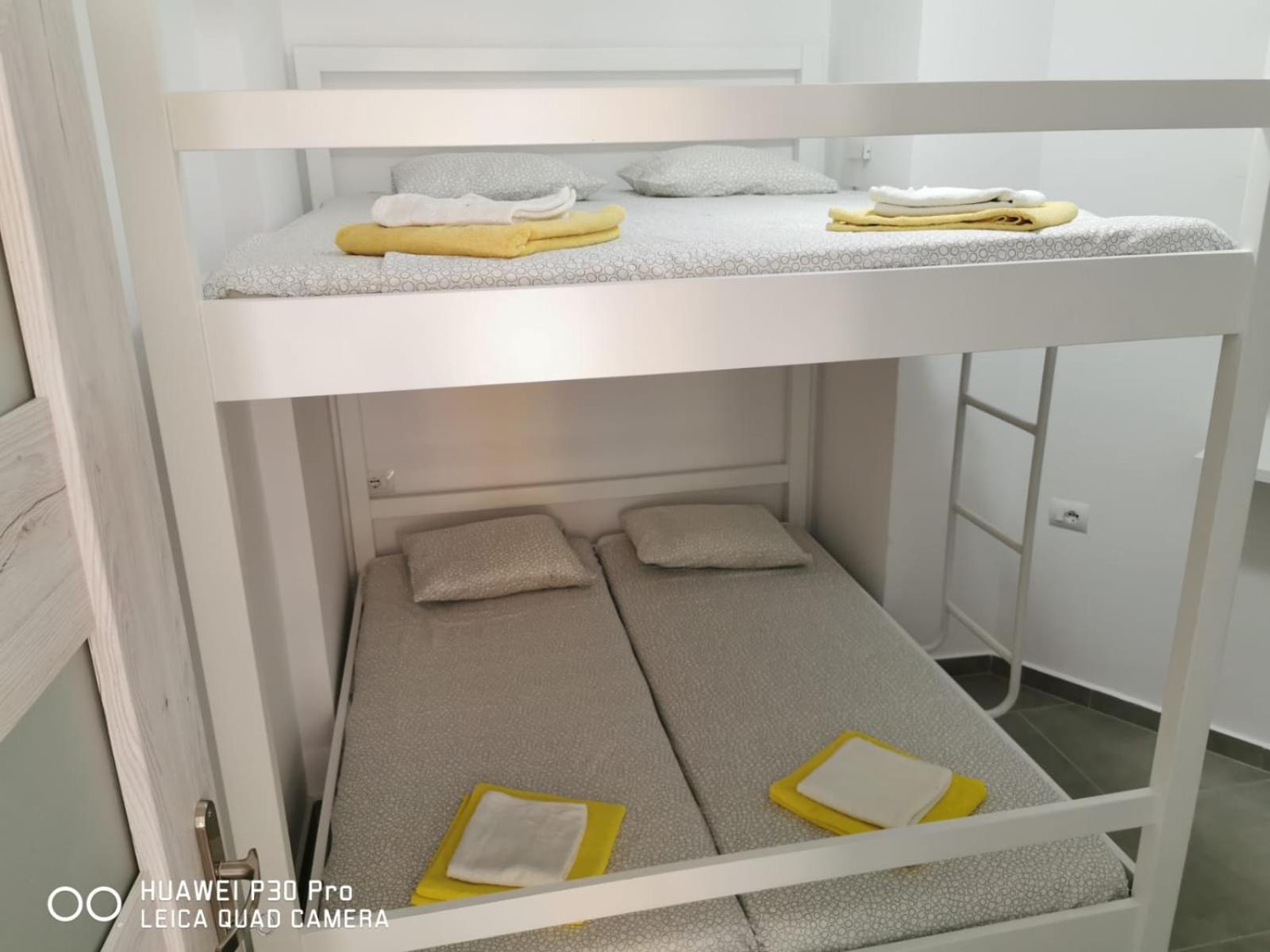 Apartments Saranda