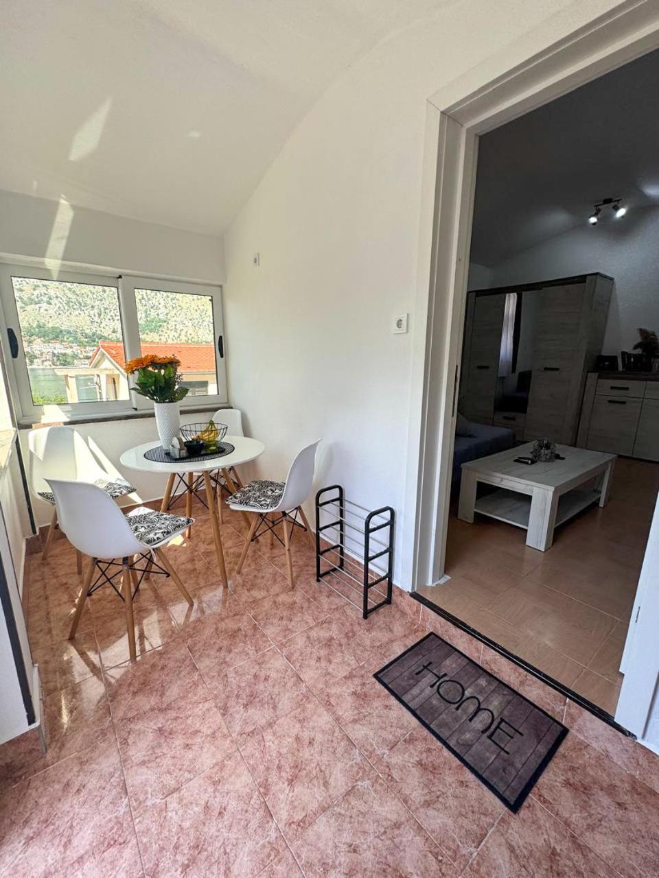 Apartment Melody