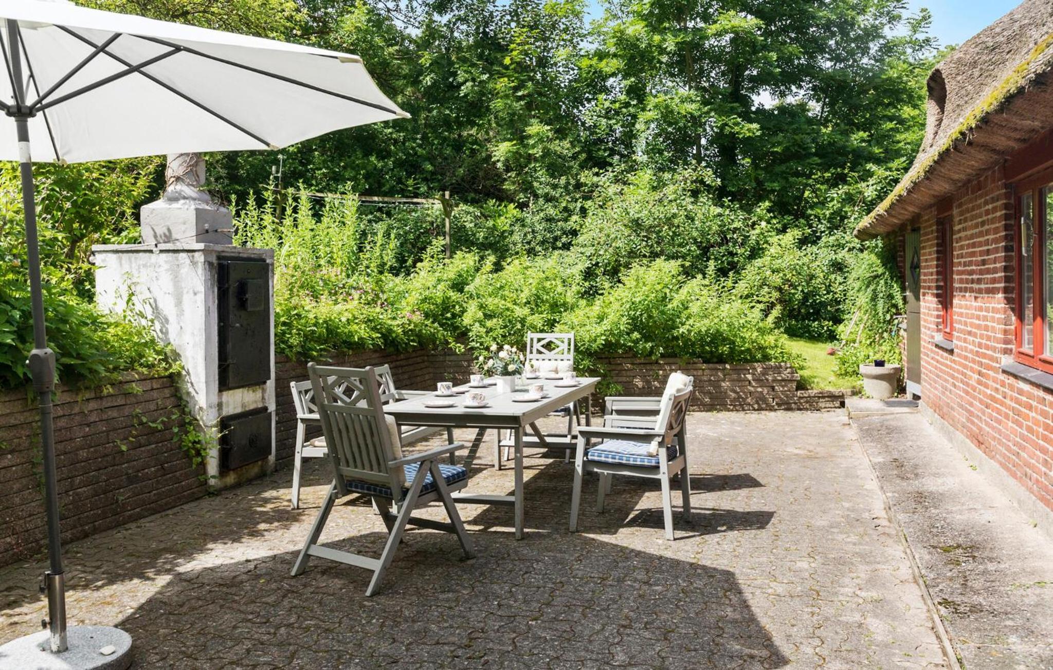Cozy Home In Præstø With Kitchen