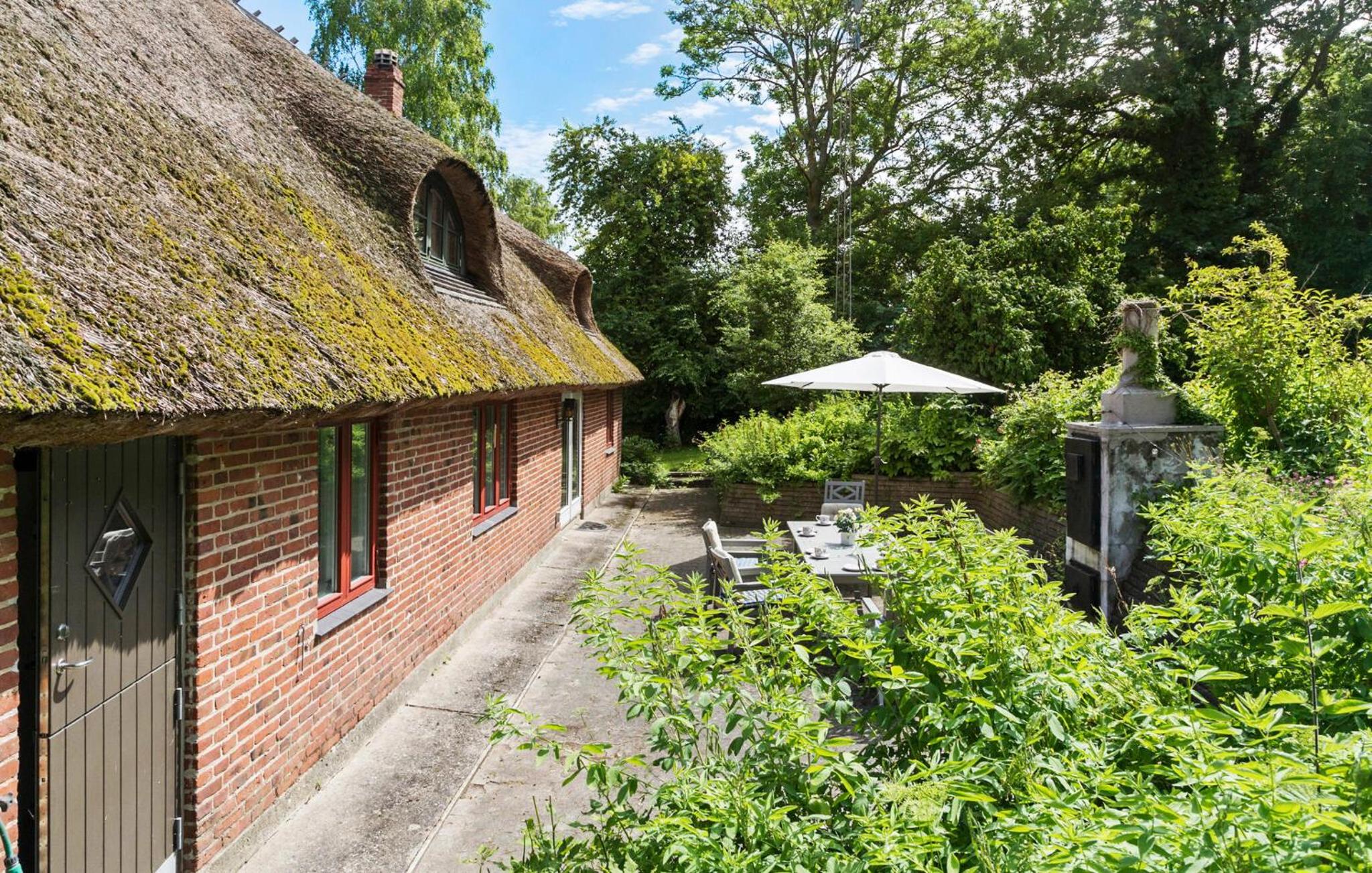 Cozy Home In Præstø With Kitchen