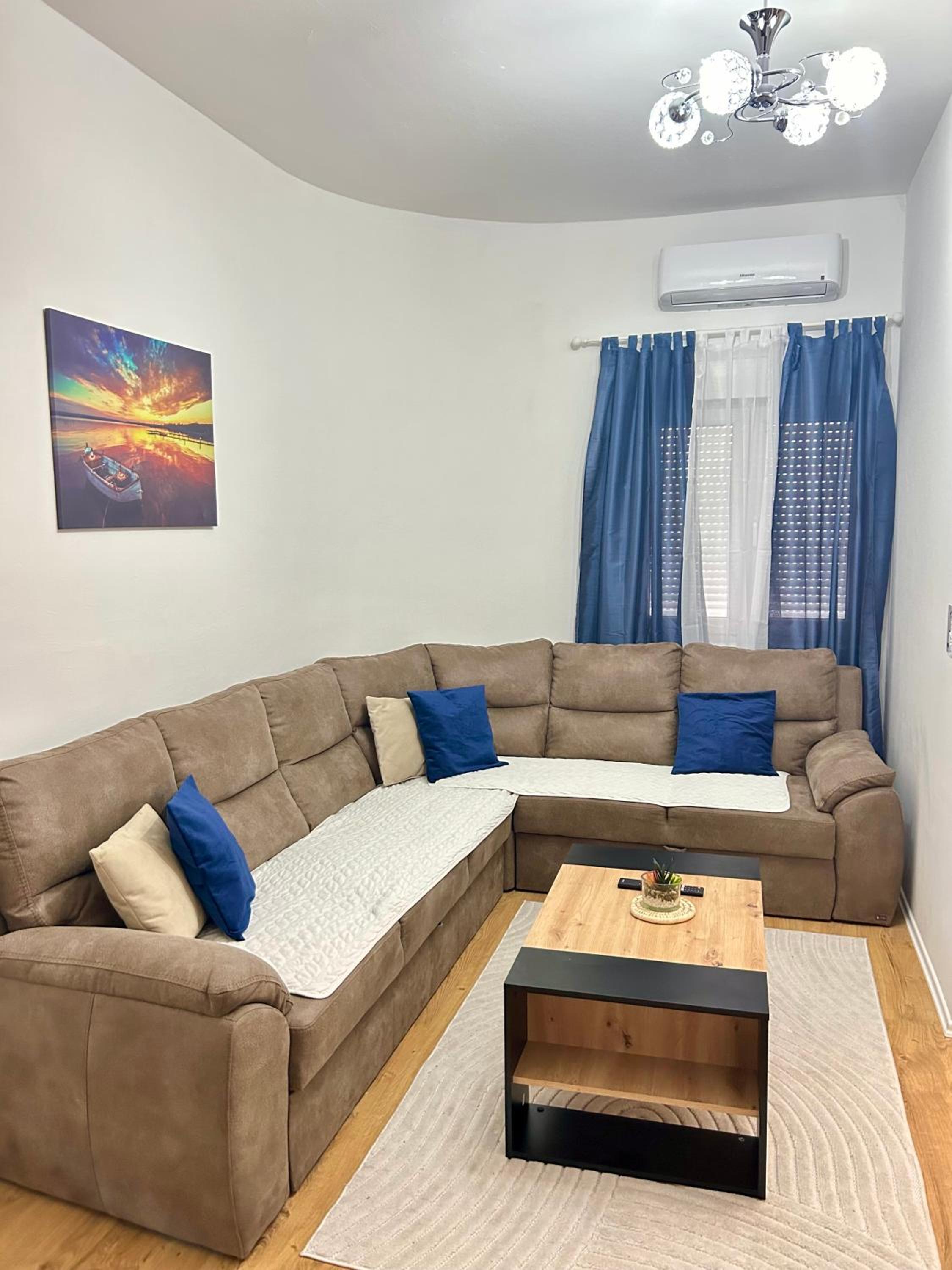 Apartment Tajra