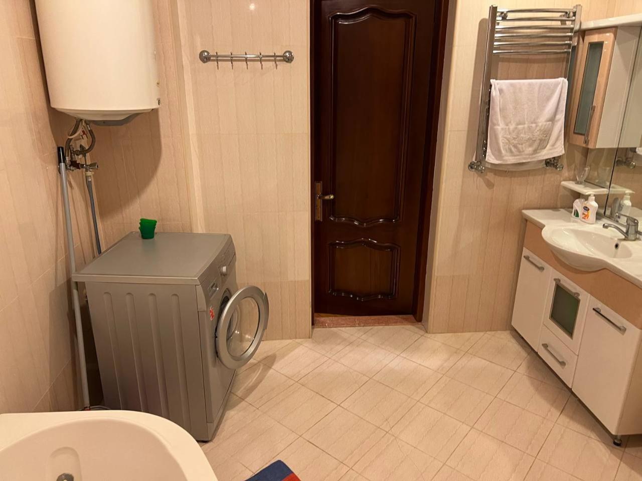Sea view couple apartmant at boulvard,near nizami street