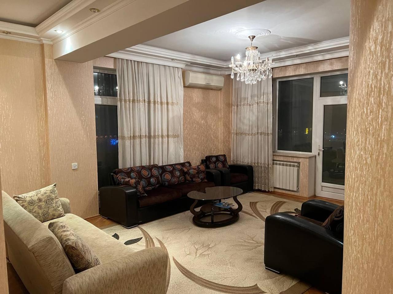 Sea view couple apartmant at boulvard,near nizami street