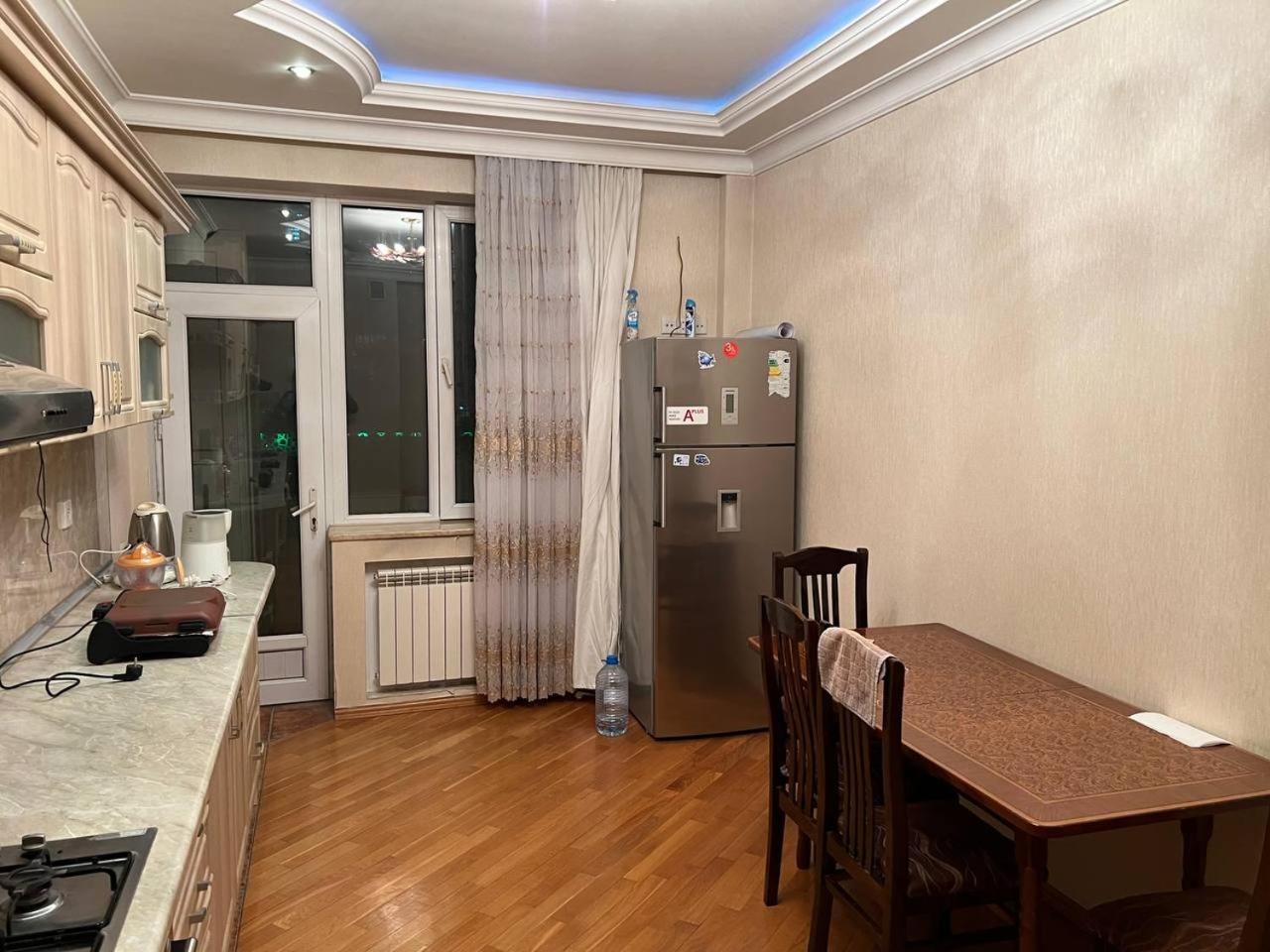 Sea view couple apartmant at boulvard,near nizami street