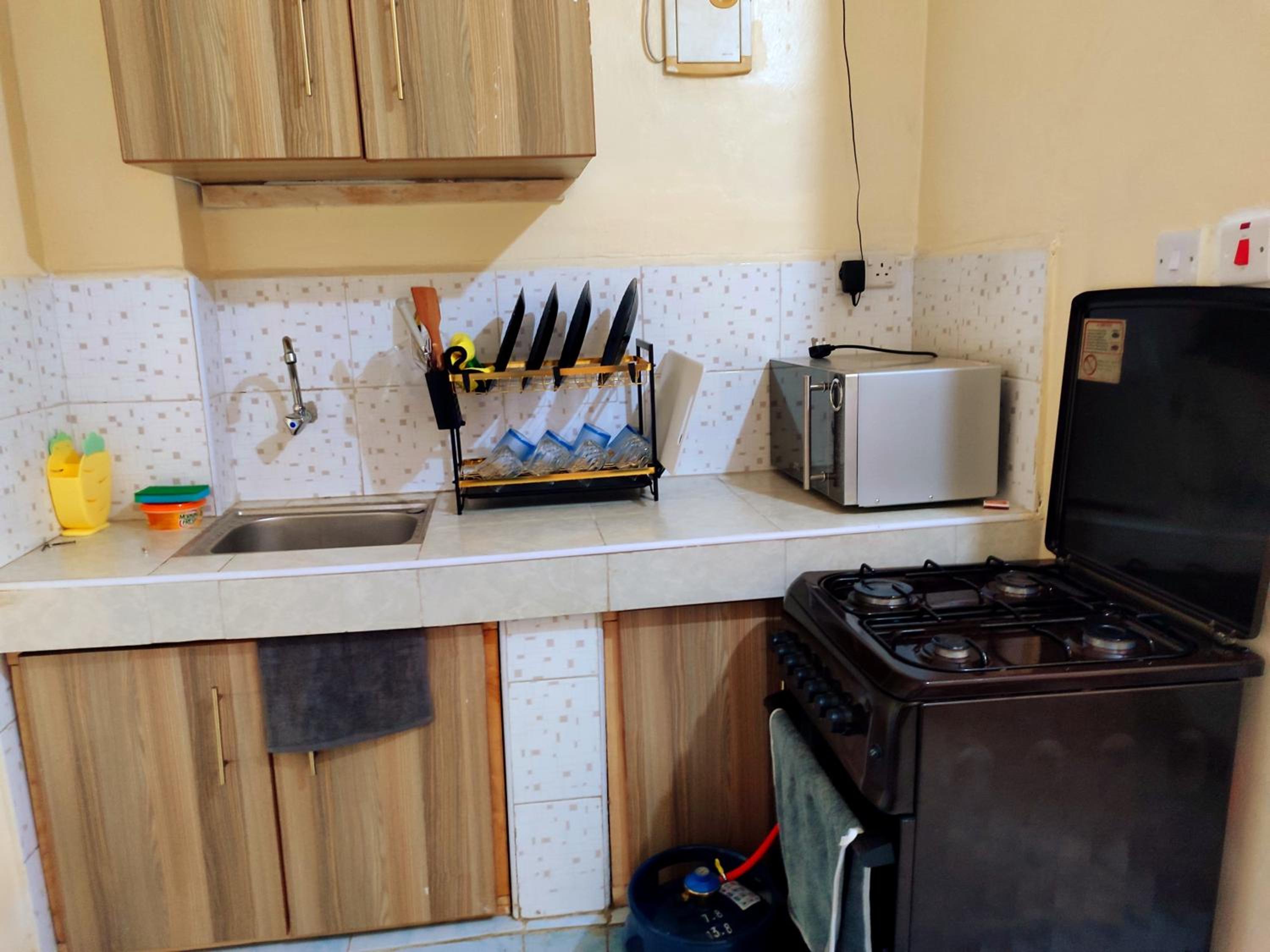 Flat in Central business district nairobi view 5