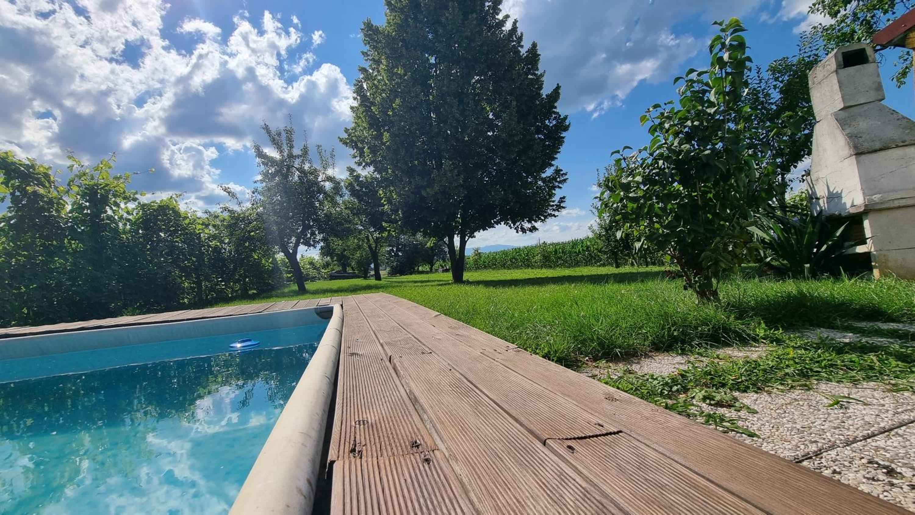 Pool place
