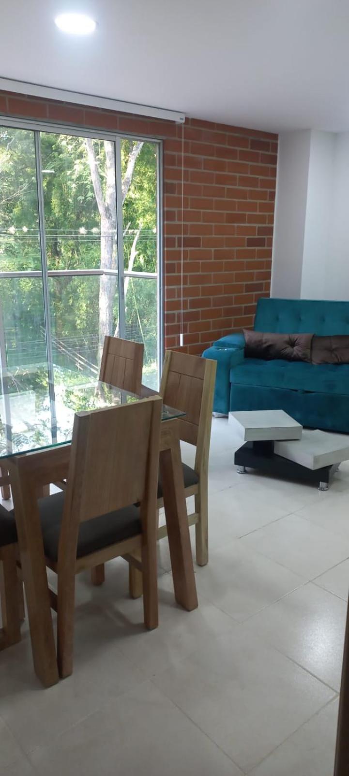 Apartasoles en San Jerónimo 207