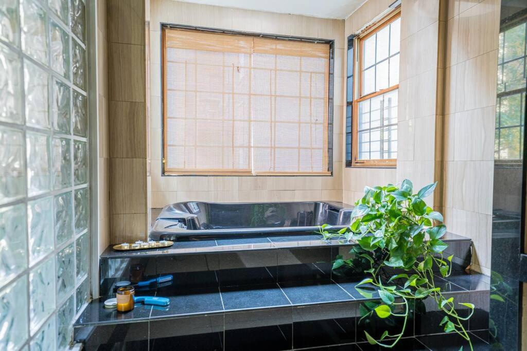 Private Gramercy TownHouse 3BR 3BA with Terrace