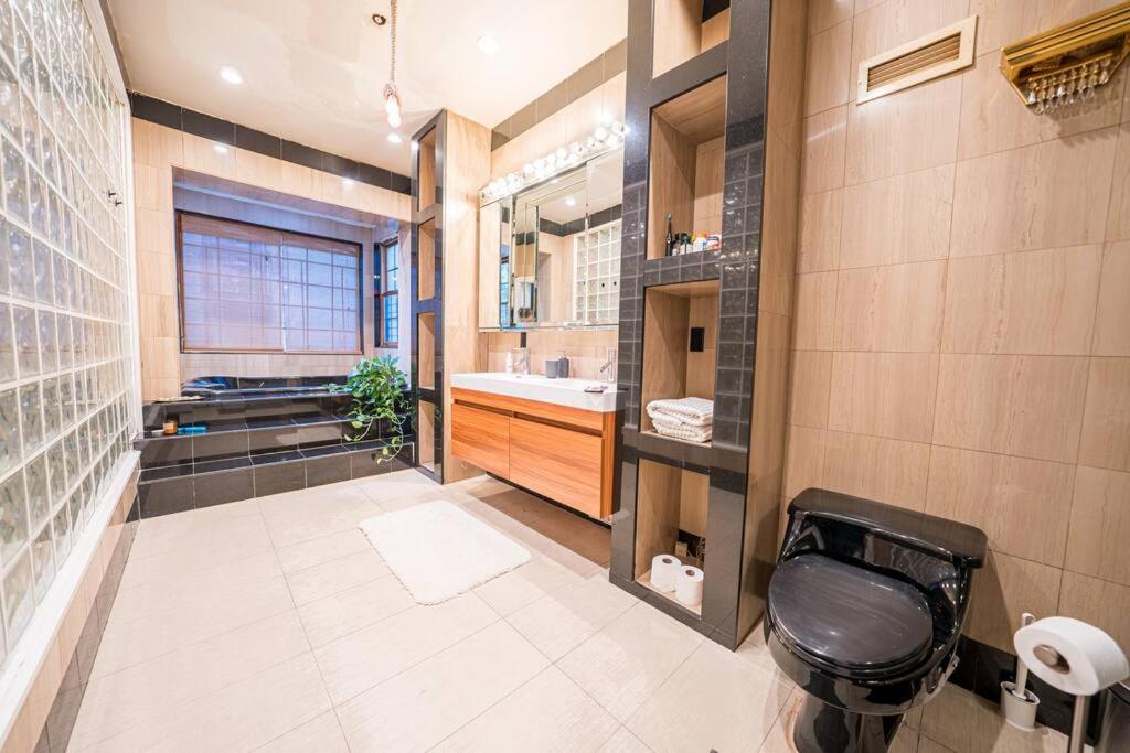 Private Gramercy TownHouse 3BR 3BA with Terrace