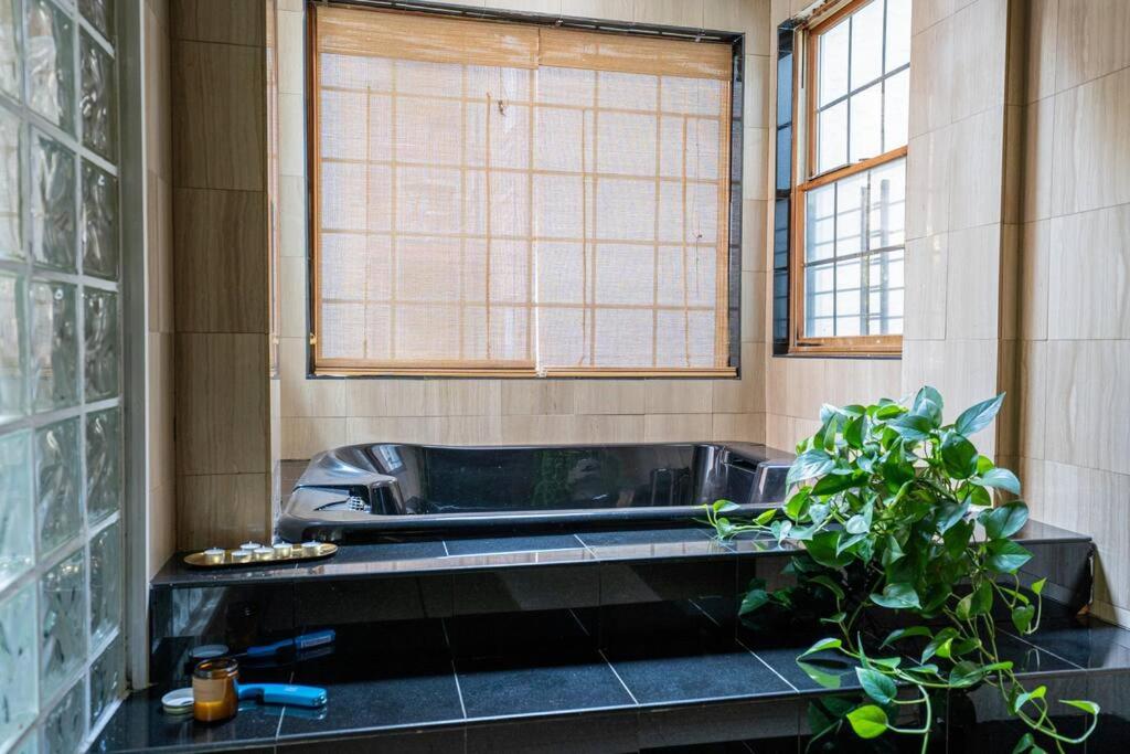 Private Gramercy TownHouse 3BR 3BA with Terrace