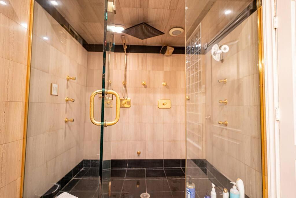 Private Gramercy TownHouse 3BR 3BA with Terrace