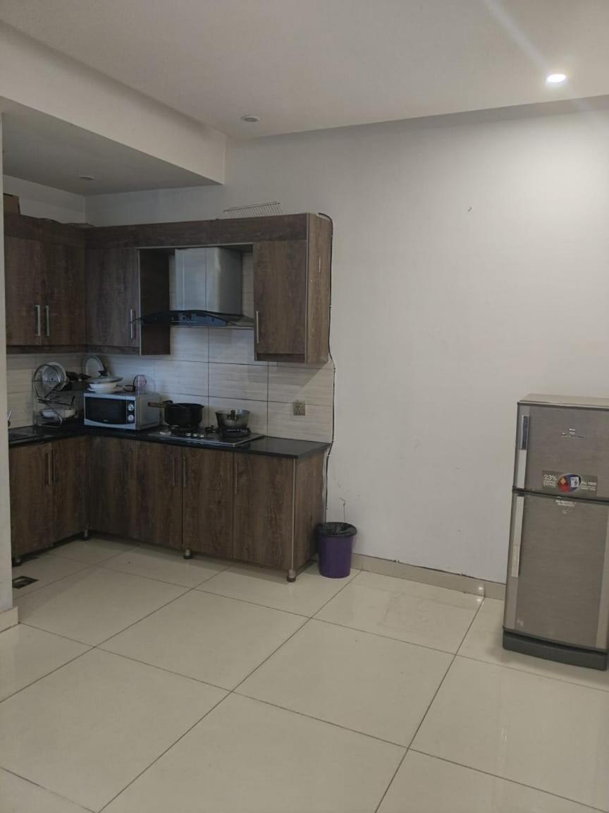 Comfort Hub Luxury 2BR Family Apartments, Fast WiFi , Smart TV view 4