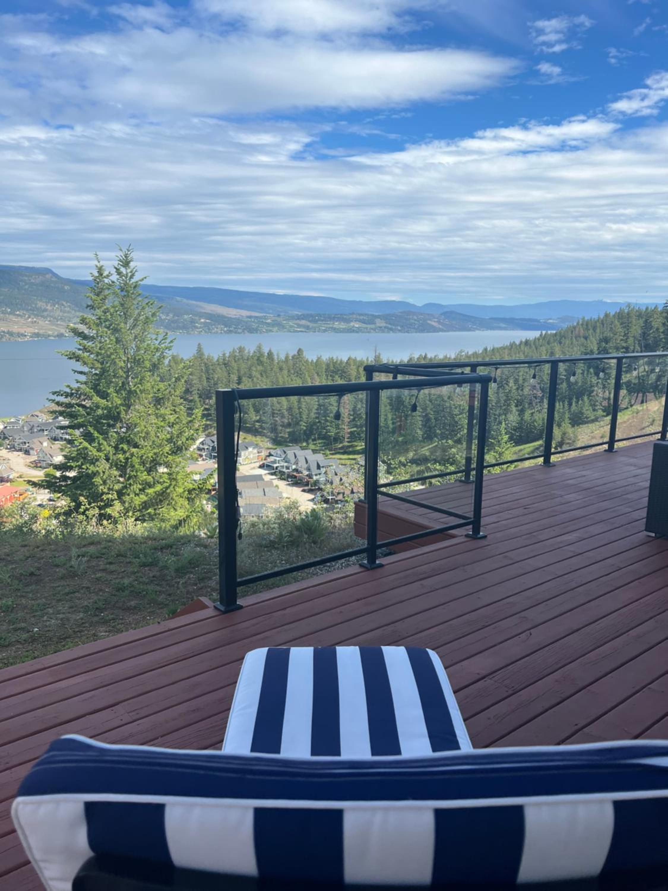La Casa Lakeside Resort - Amazing Panoramic View Lakeside House with Pools, Hot Tubs & More!