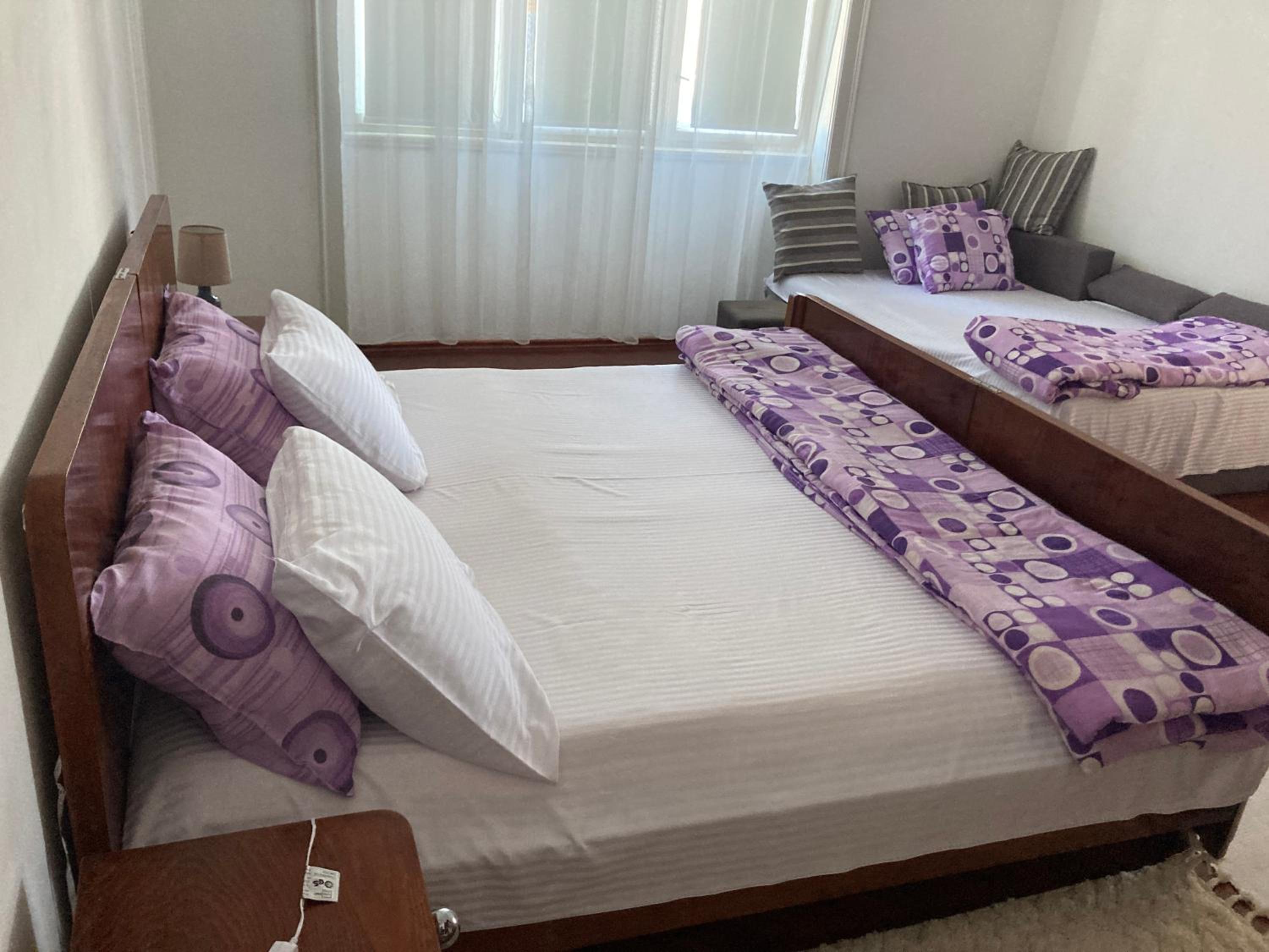 Plaža Stari Grad Budva pjena od mora Beach Apartman
